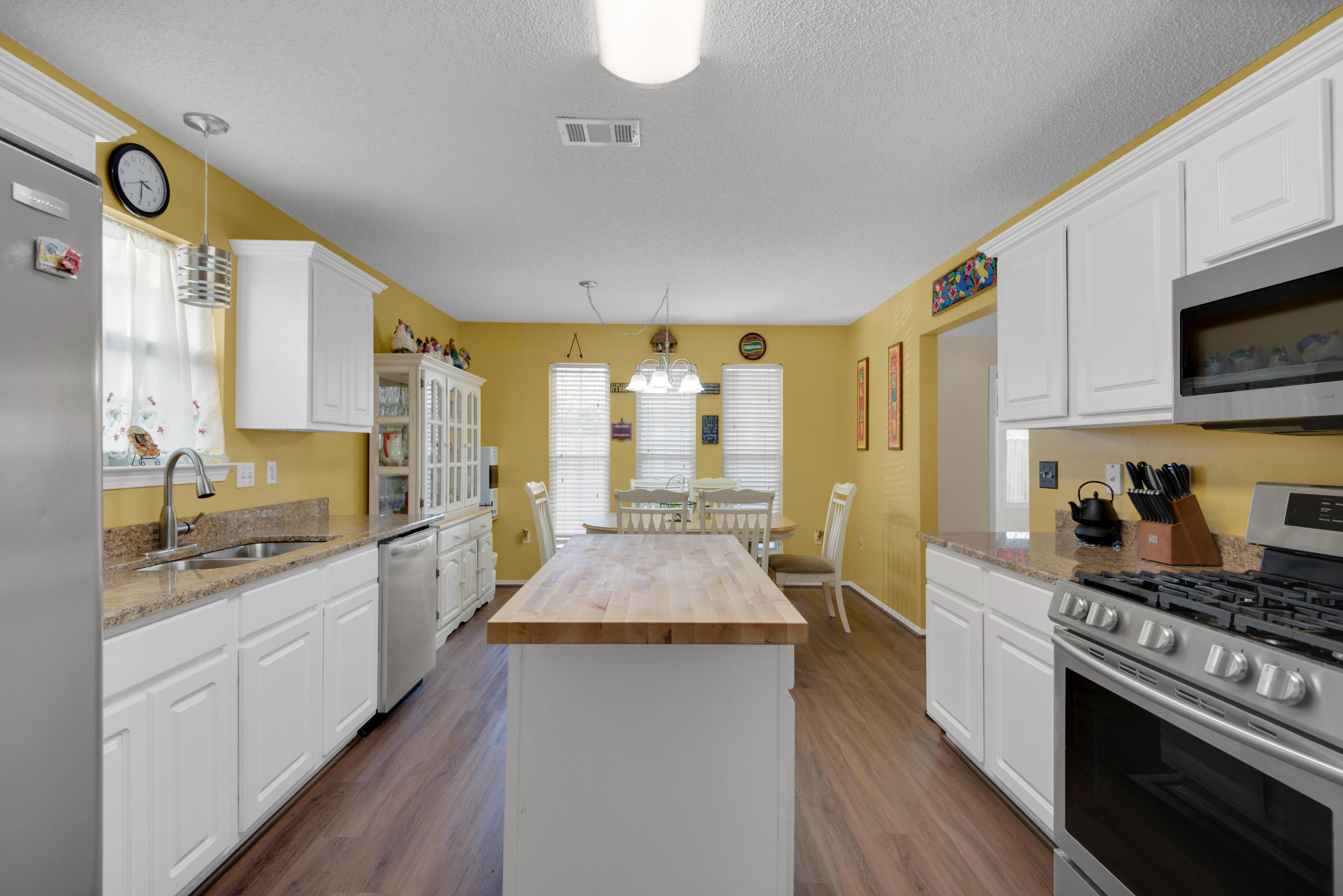 HUNTERS RUN S/D - Residential