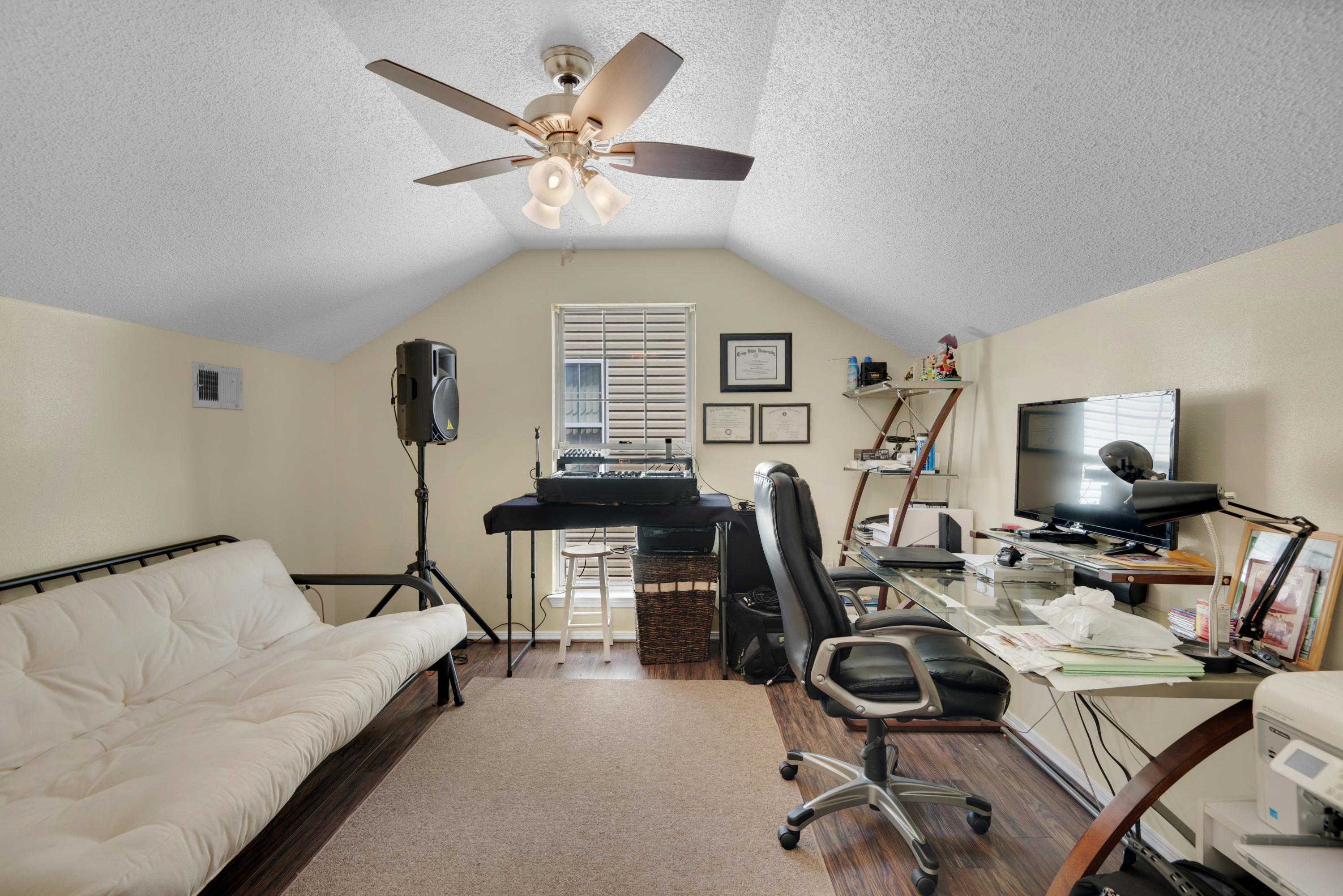 HUNTERS RUN S/D - Residential