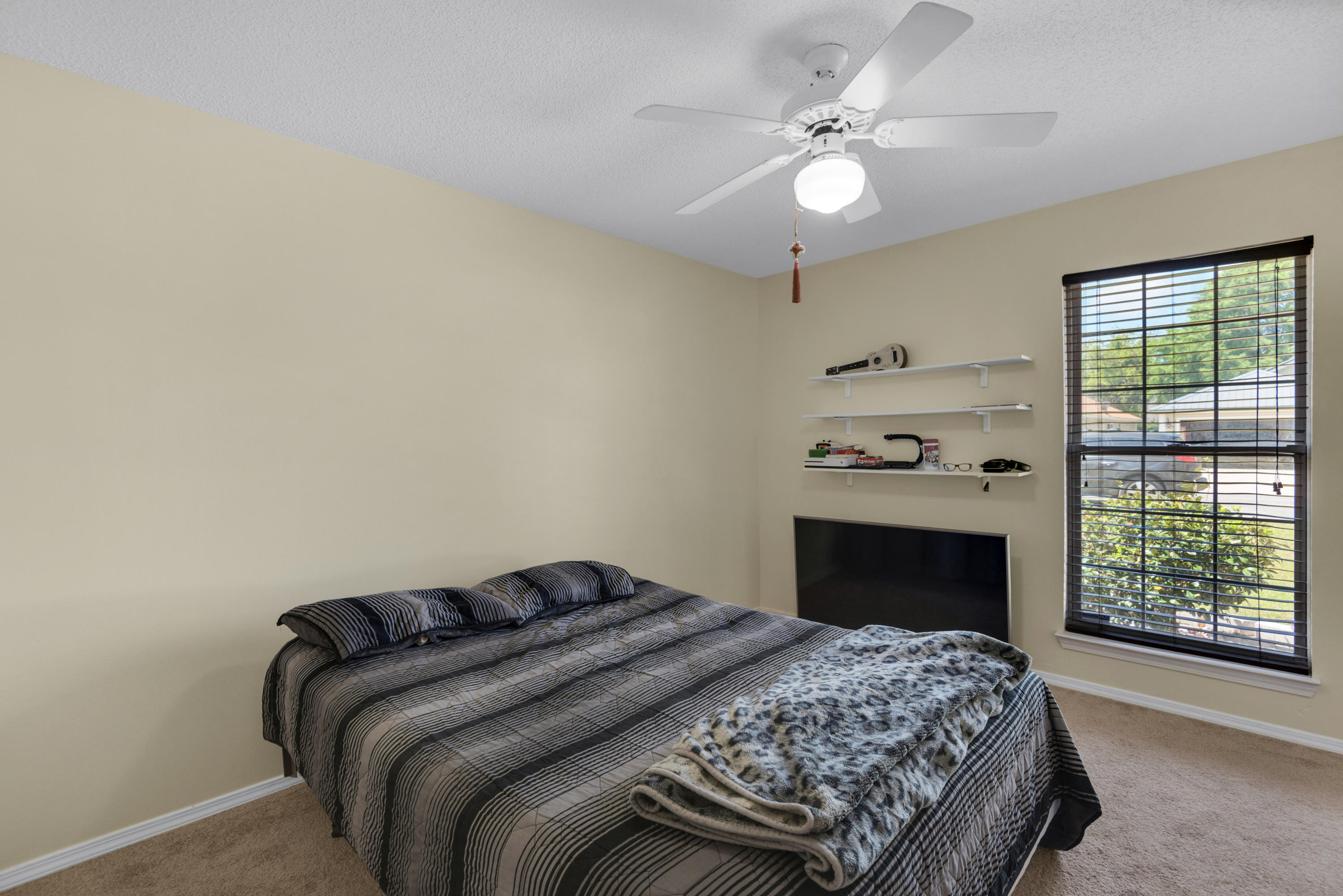 HUNTERS RUN S/D - Residential