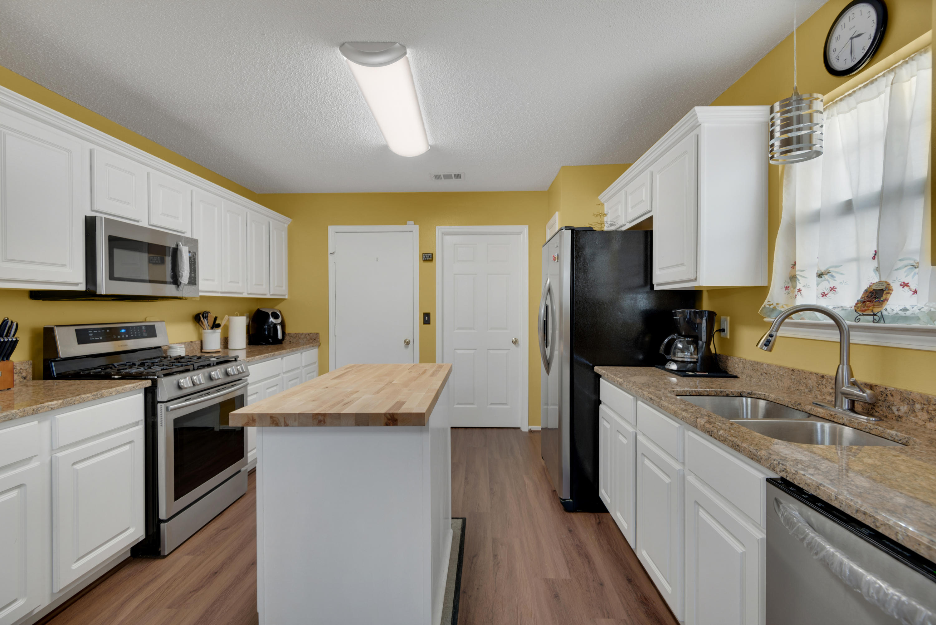 HUNTERS RUN S/D - Residential