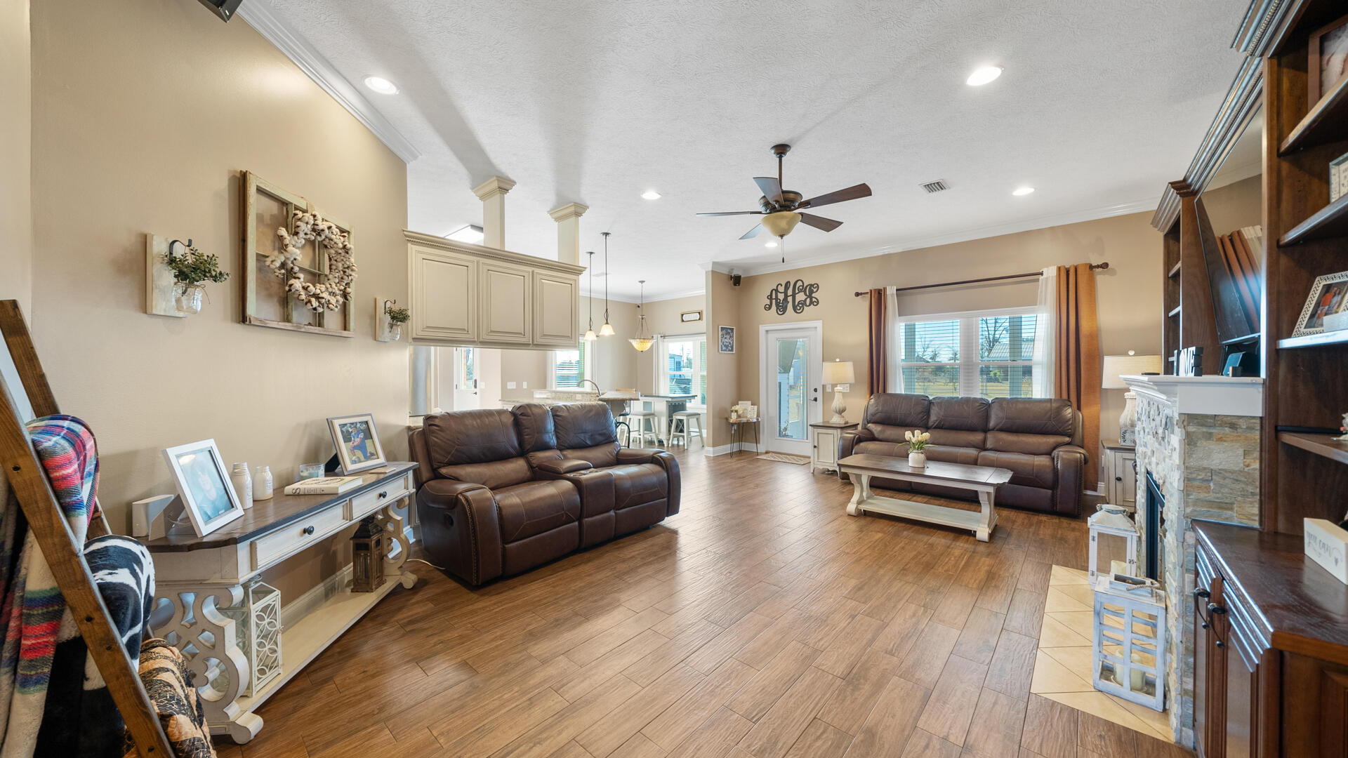 NO RECORDED SUBDIVISION - Residential