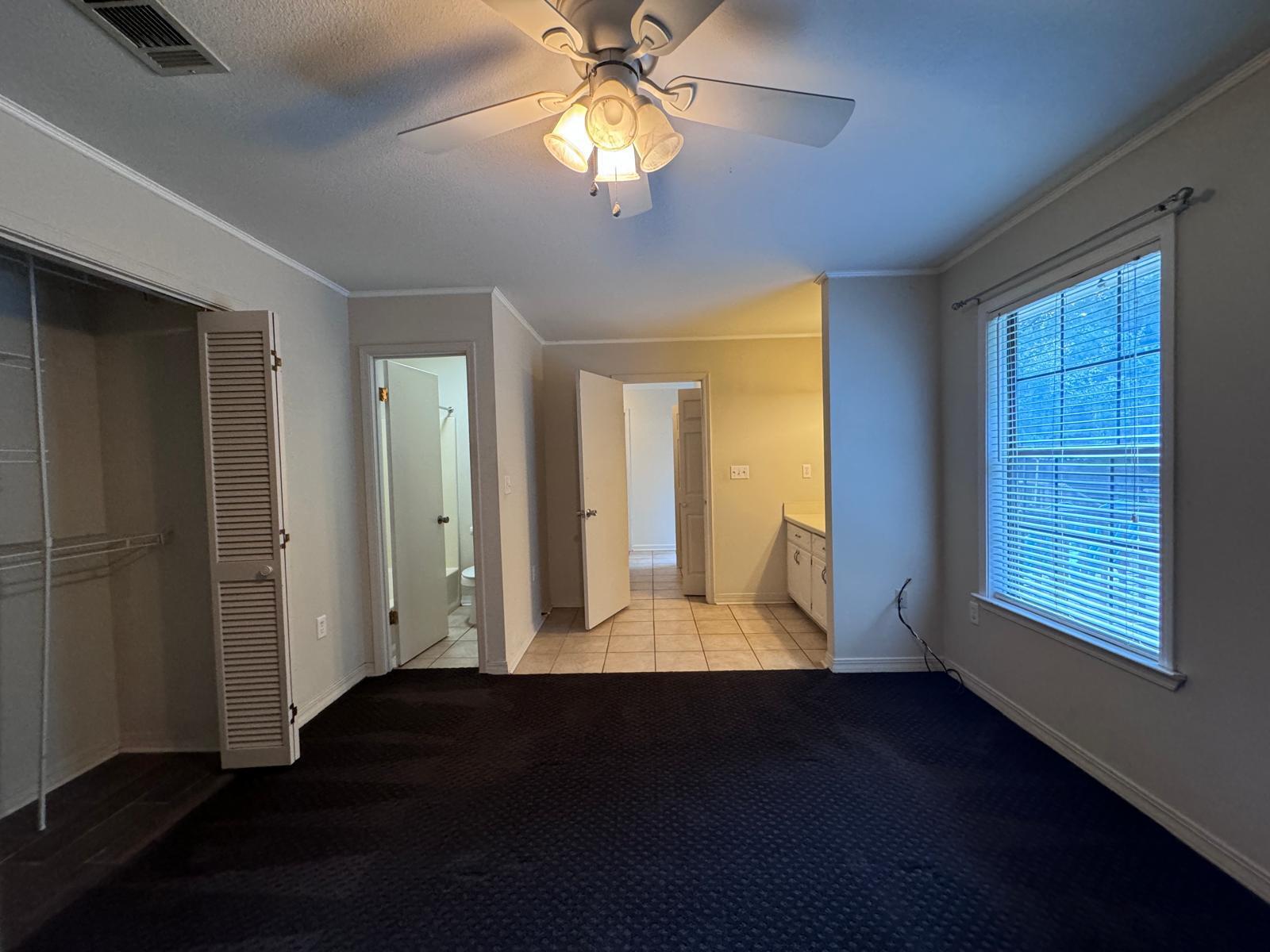 SHOAL CREEK MANOR WEST - Residential Lease