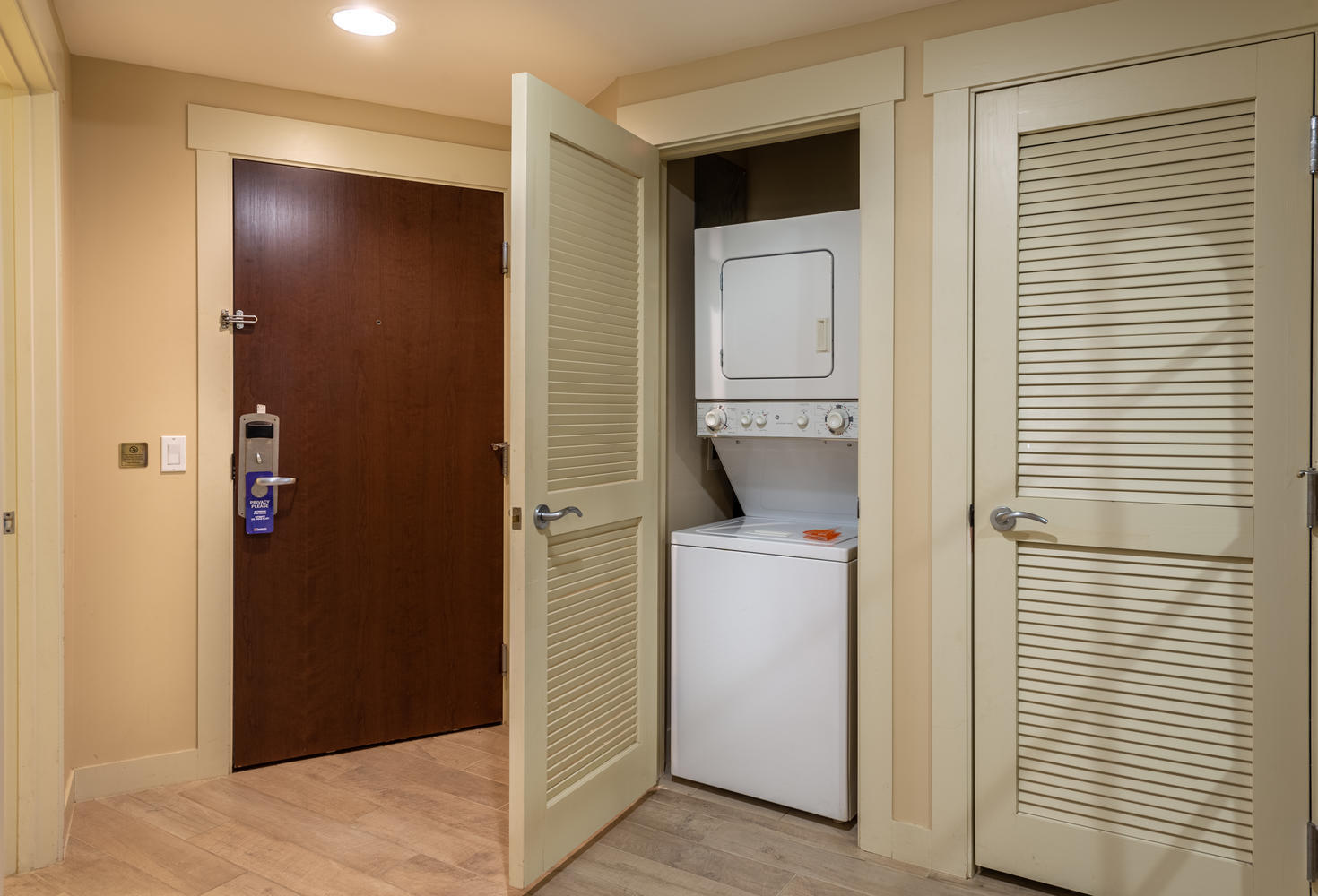 BAHIA CONDO - Residential