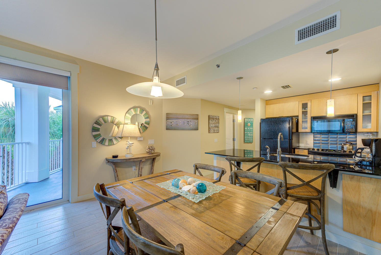 BAHIA CONDO - Residential