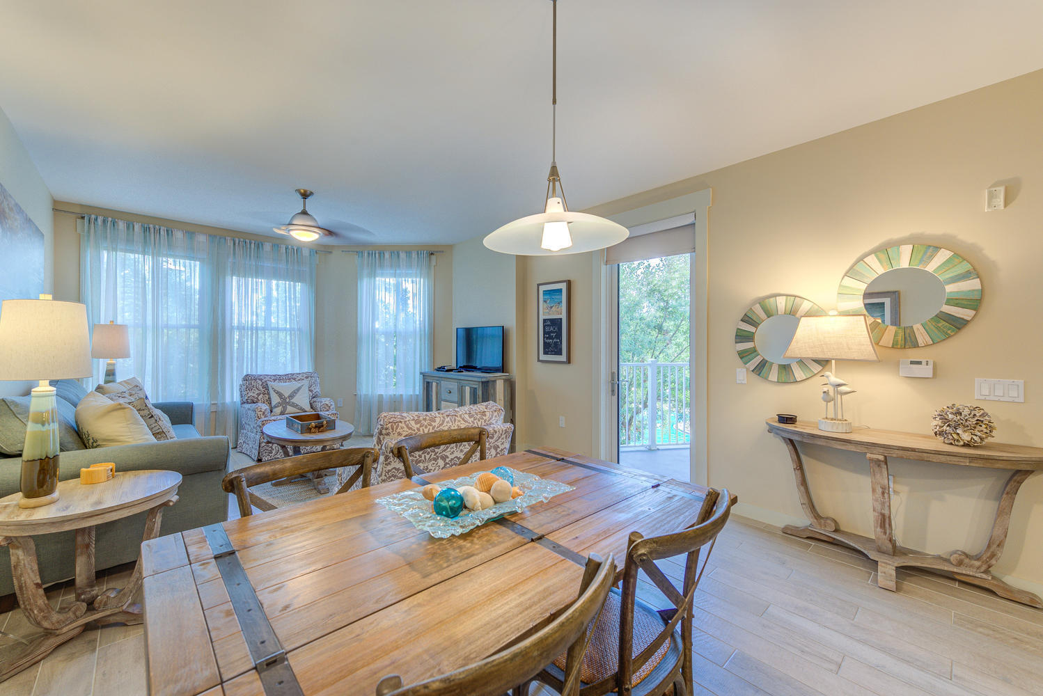 BAHIA CONDO - Residential