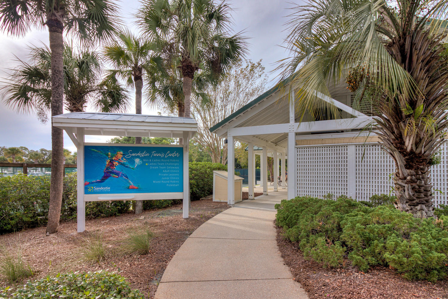 BAHIA CONDO - Residential