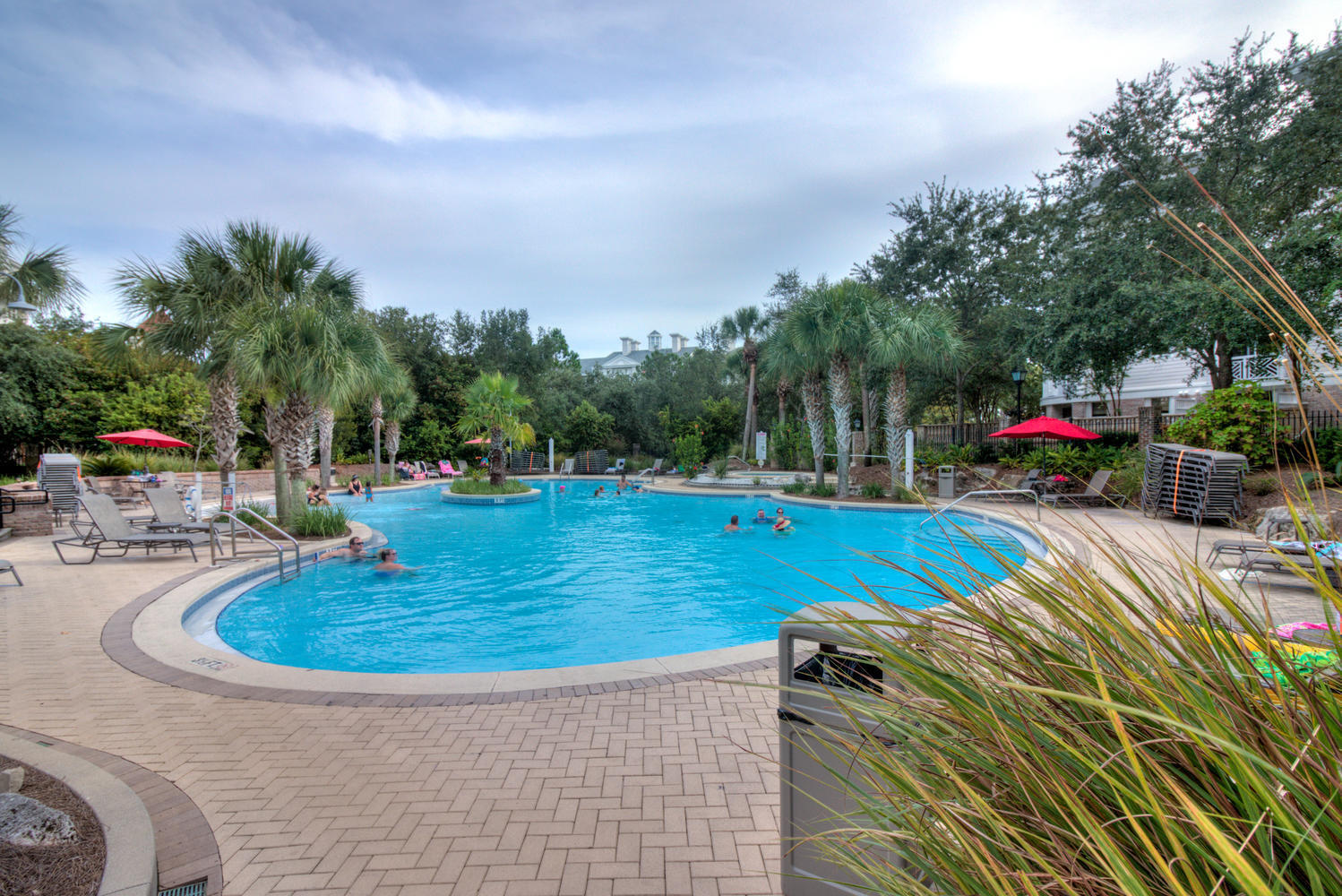 BAHIA CONDO - Residential