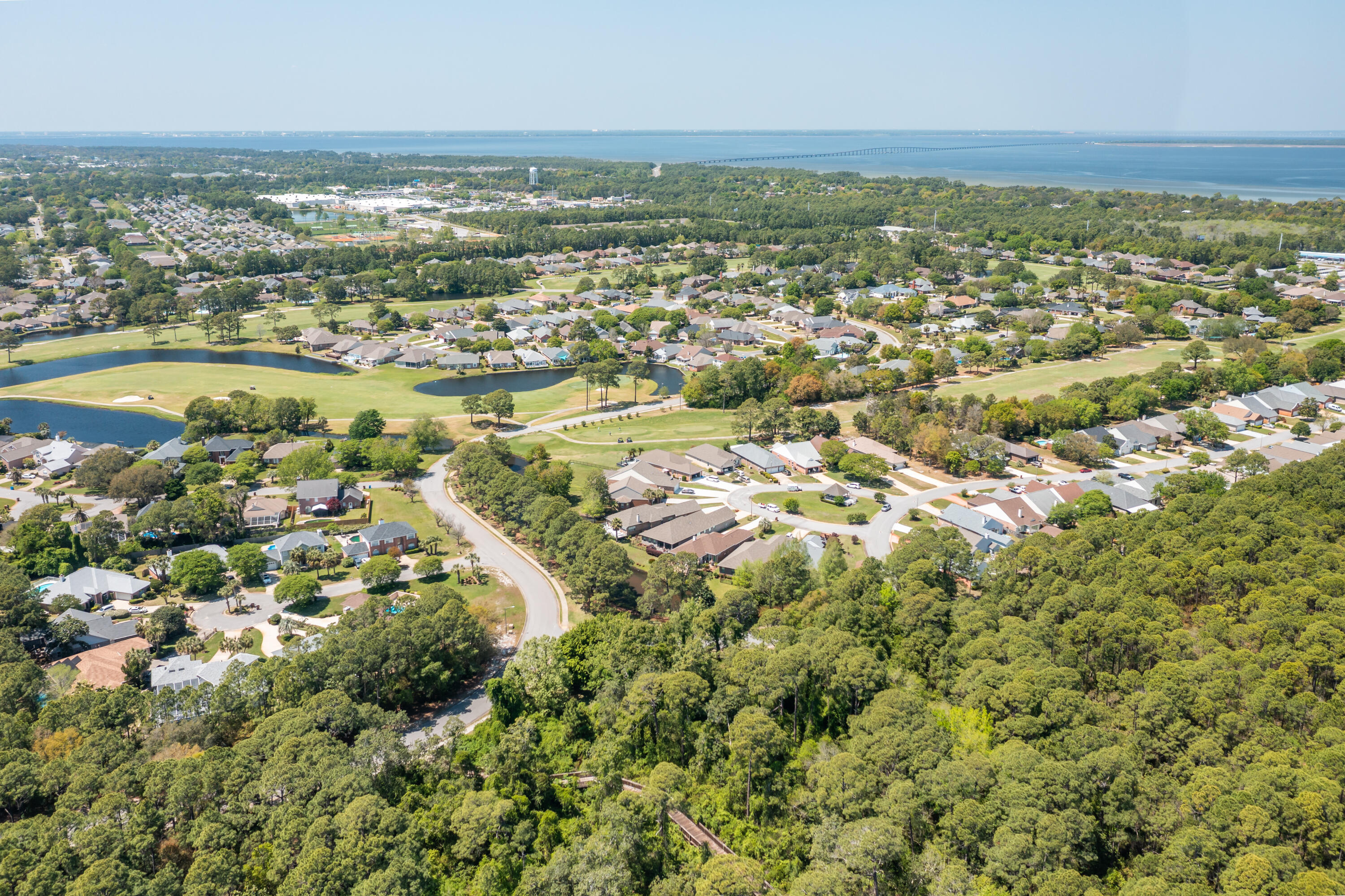 BAY COLONY - Residential