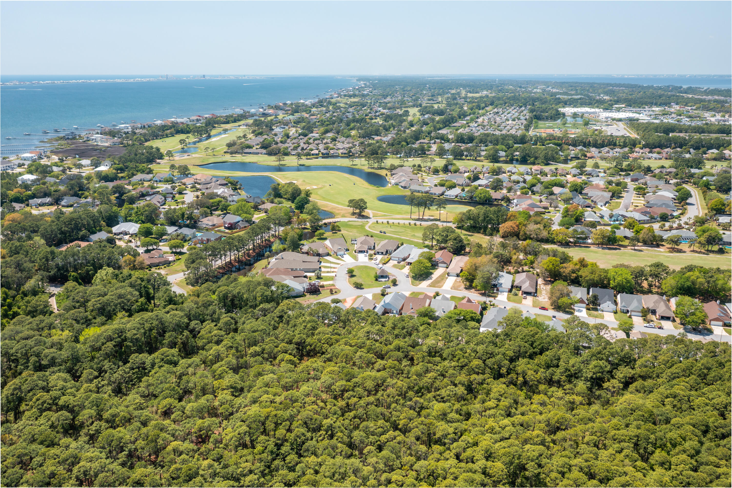 BAY COLONY - Residential