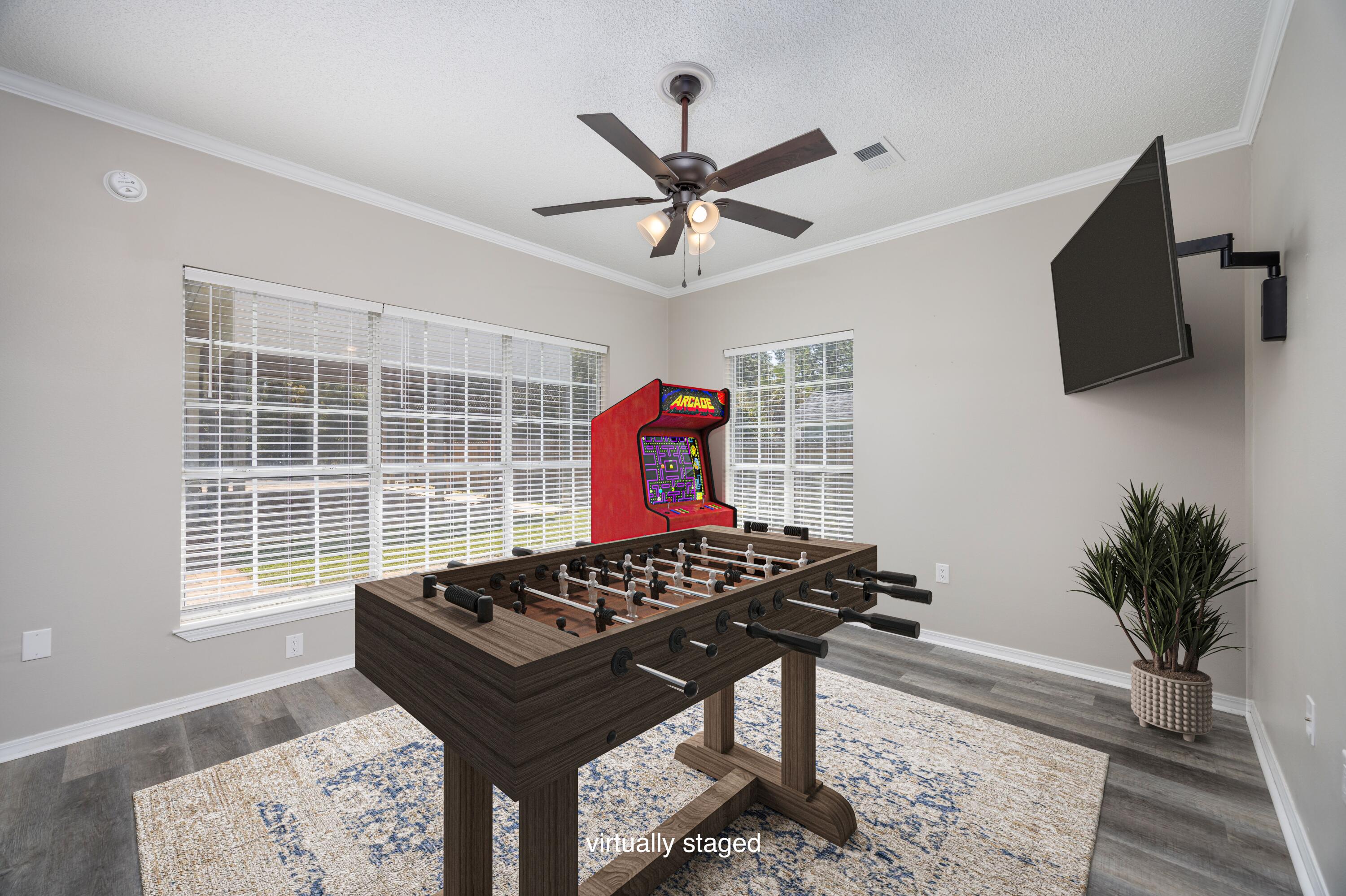 BAY COLONY - Residential