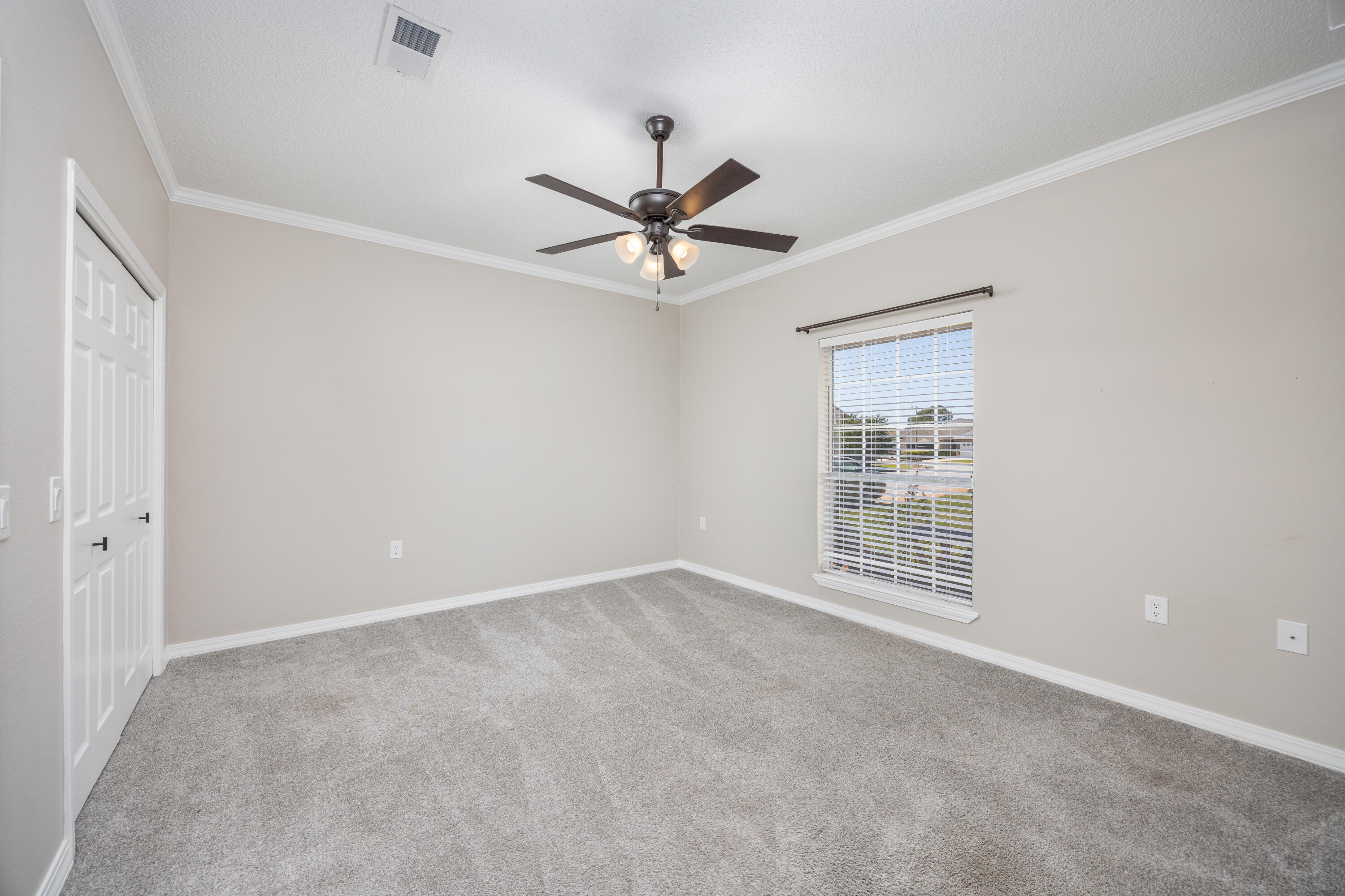 BAY COLONY - Residential
