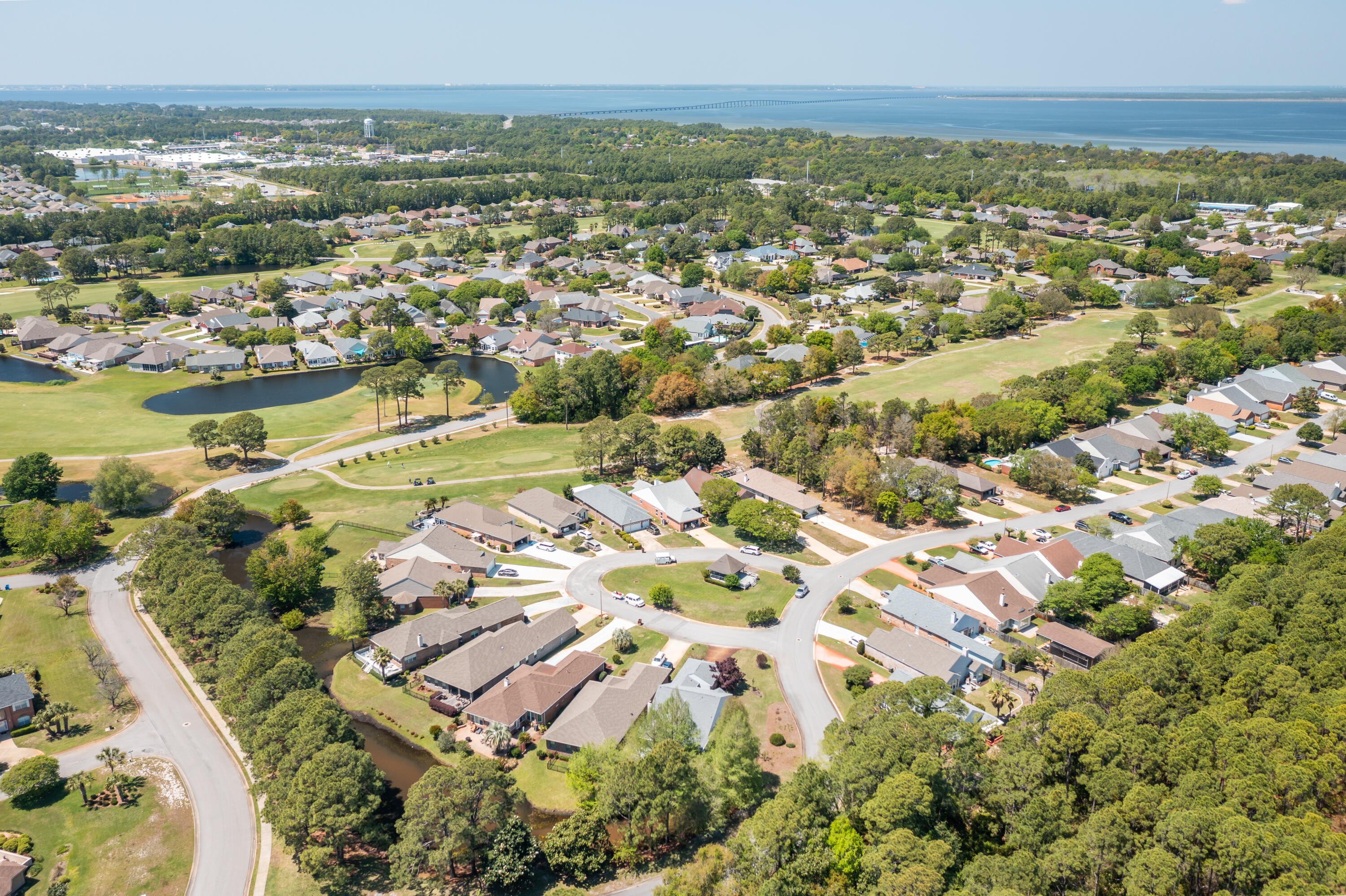 BAY COLONY - Residential