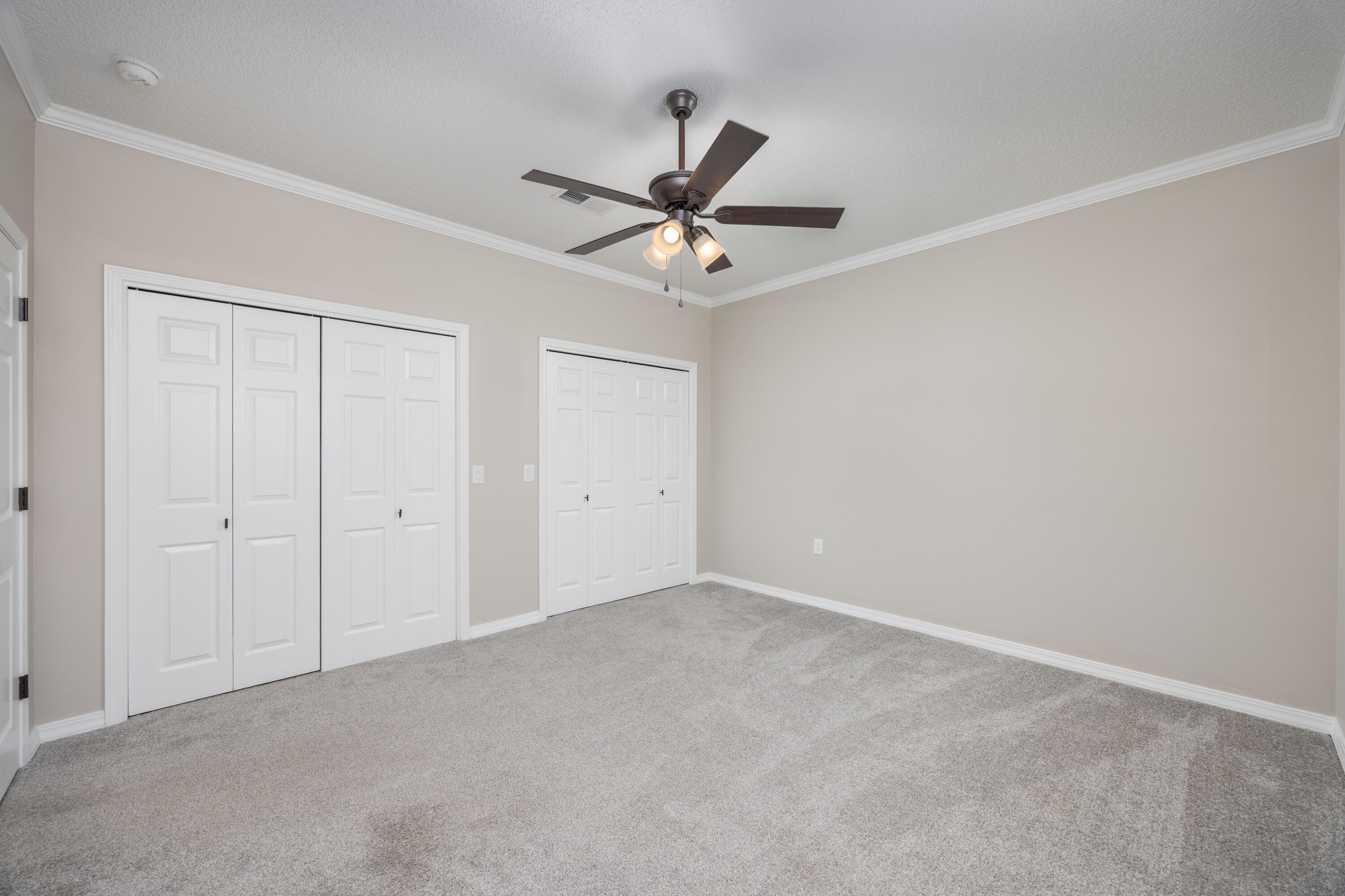 BAY COLONY - Residential
