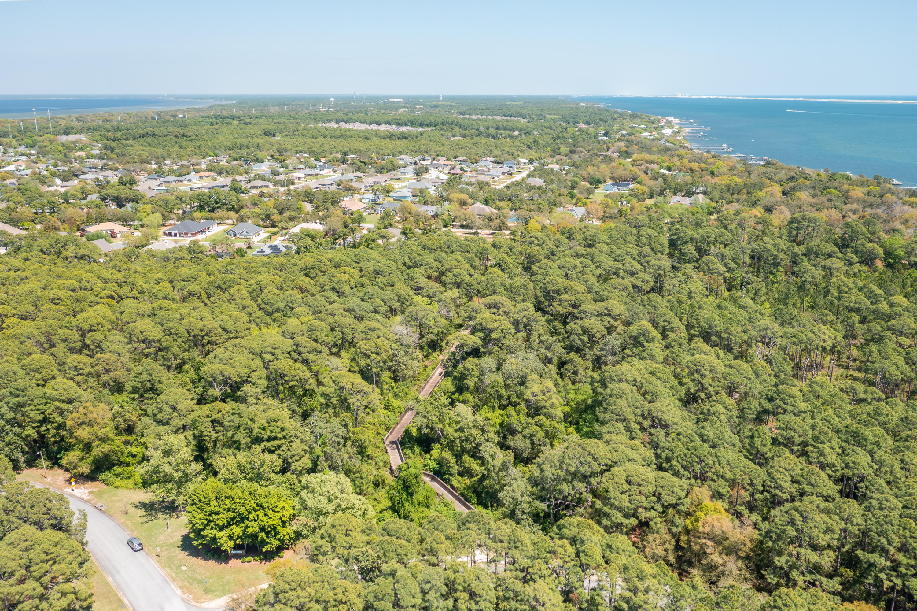 BAY COLONY - Residential