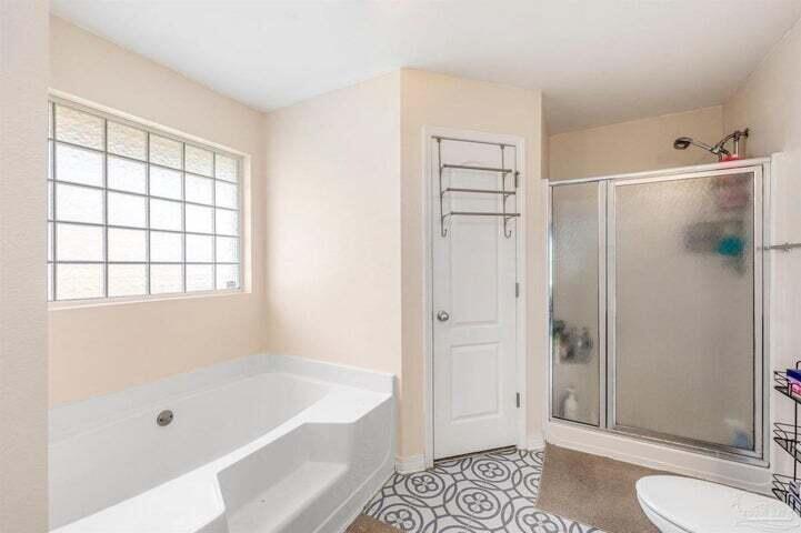 CREETWOOD VILLAGE - Residential