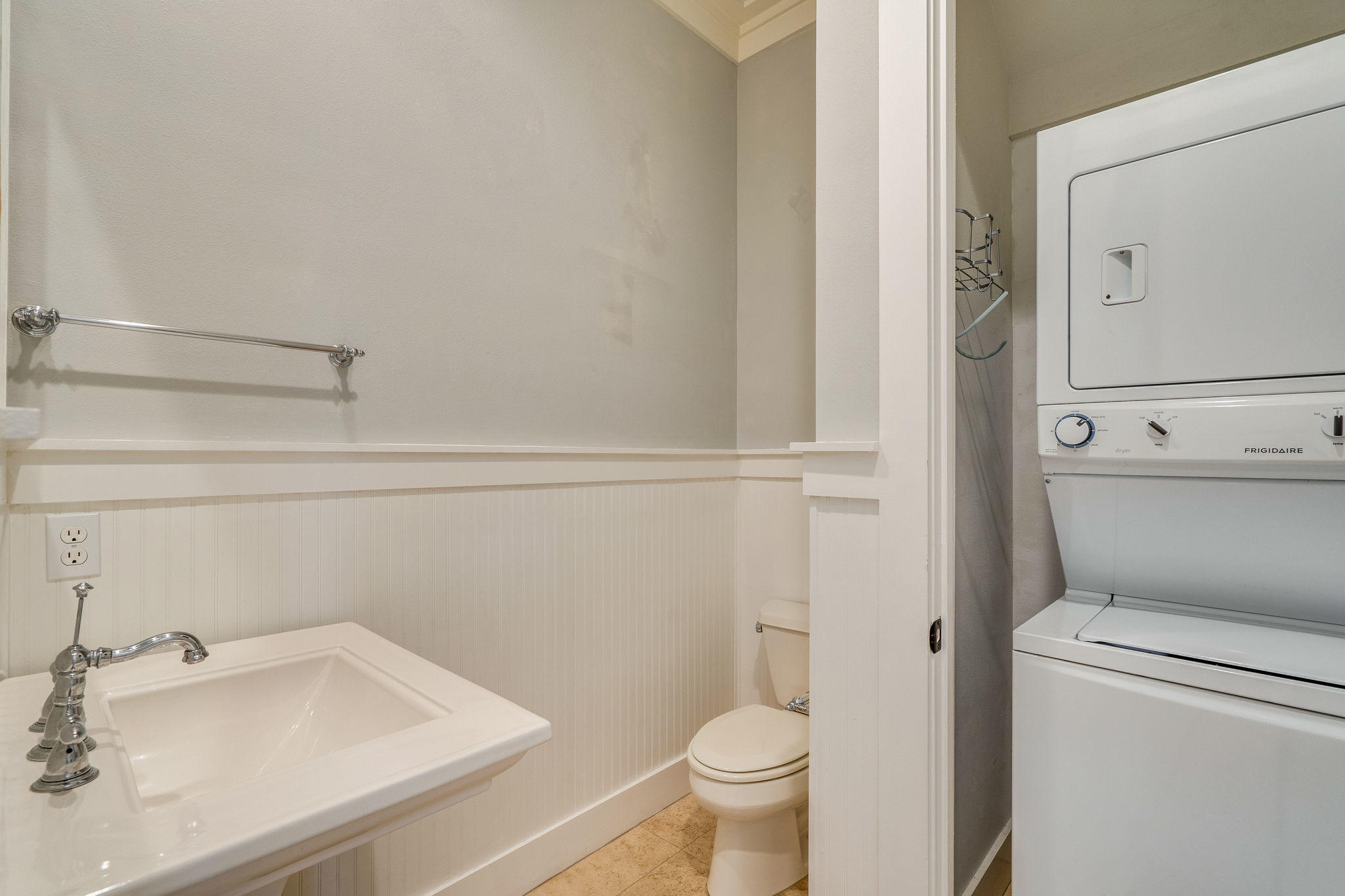 BUNGALOS AT SANDESTIN - Residential