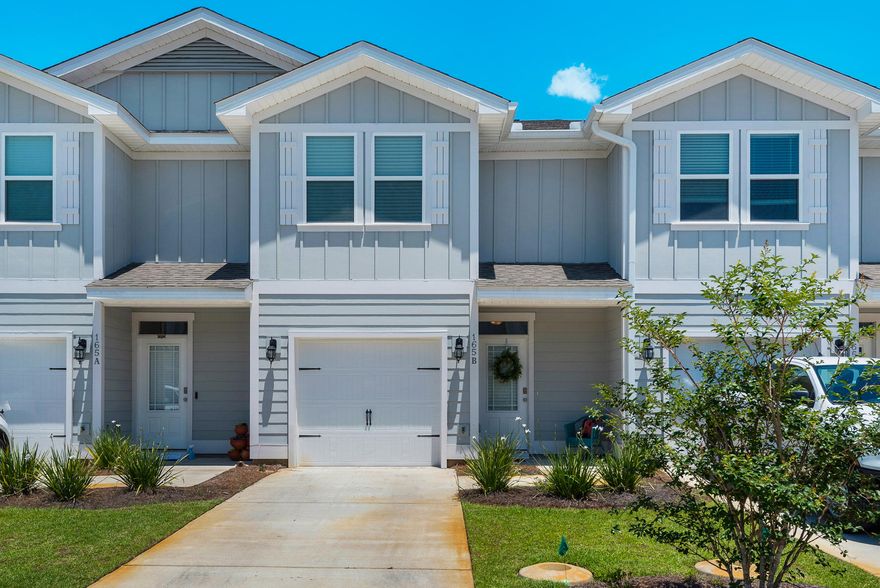 Located just minutes away from famous CO Hwy 30a, some of the country's best beaches, incredible shopping, and world class dining. Miller's Crossing is in a central location to both Destin, and Panama City Beach, allowing you to enjoy the best of both worlds. Walking distance to Alaqua Unleashed Dog park, Padgett Park, nature trails and public library.