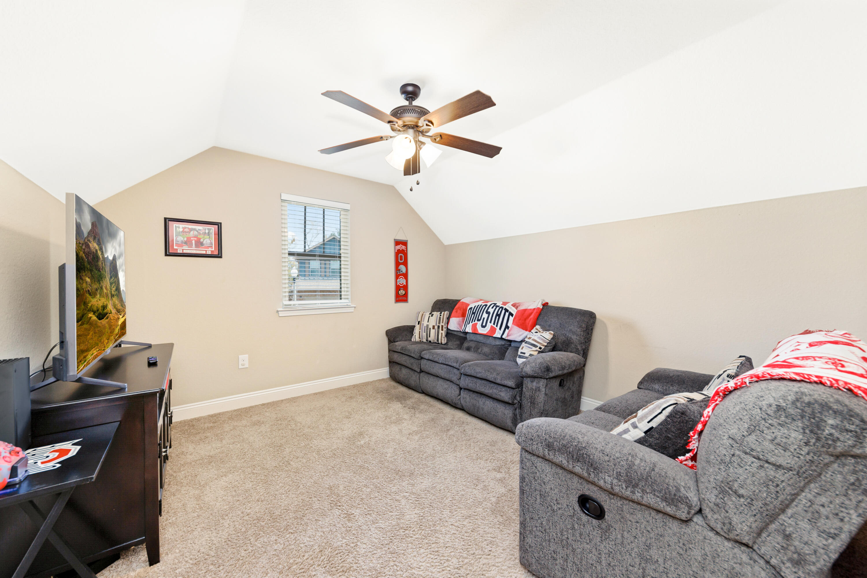 MAGNOLIA VILLAGE - Residential