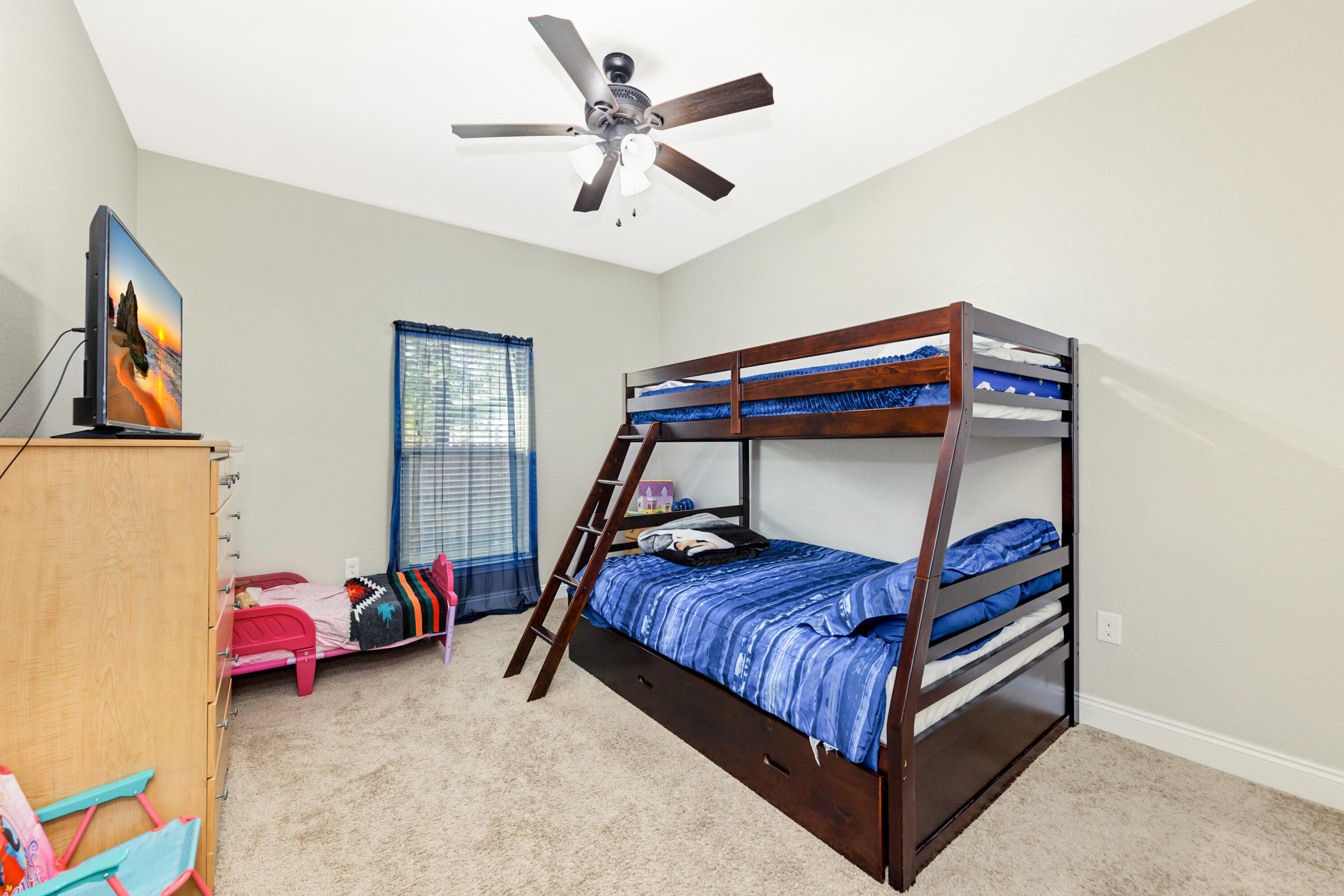 MAGNOLIA VILLAGE - Residential