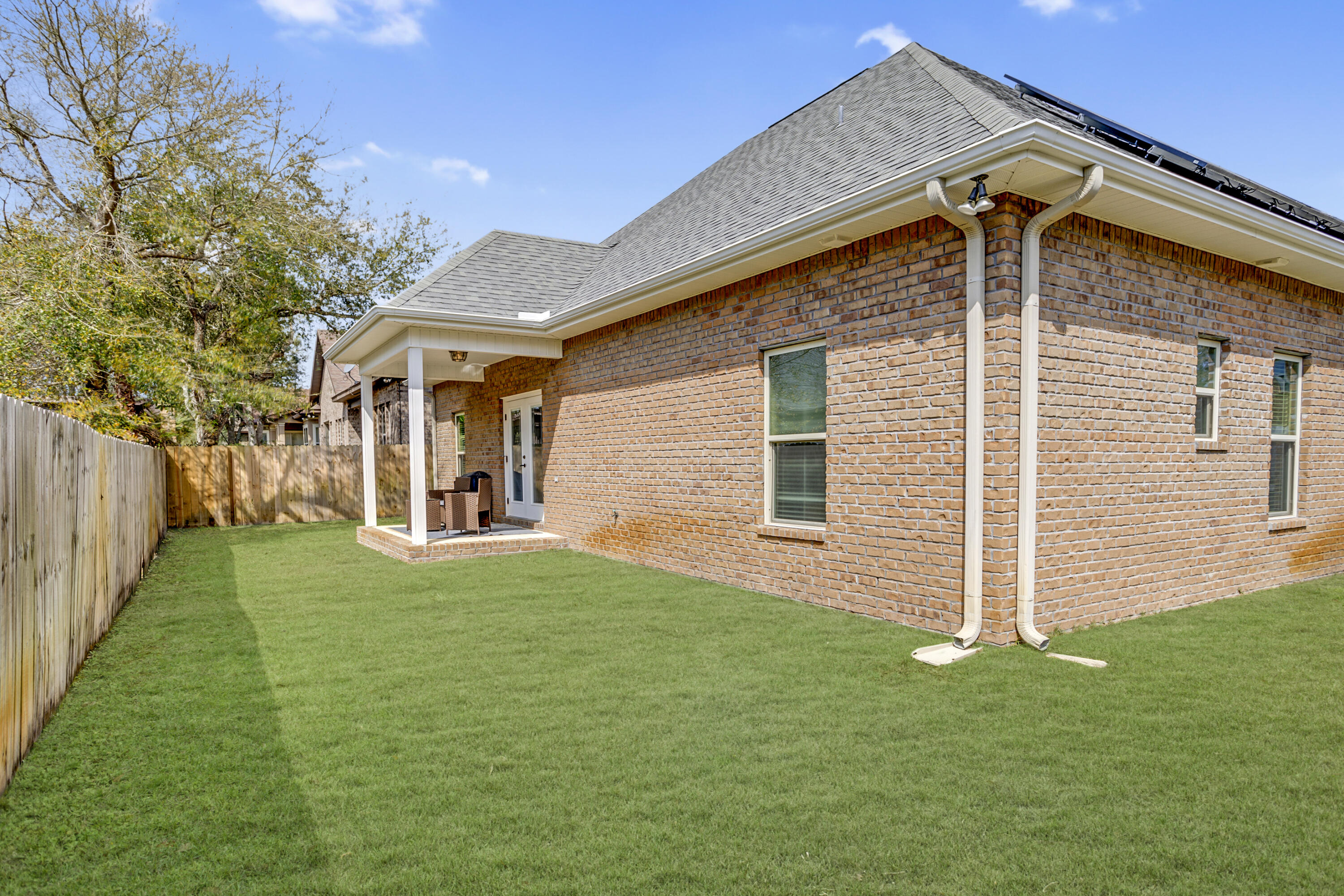 MAGNOLIA VILLAGE - Residential