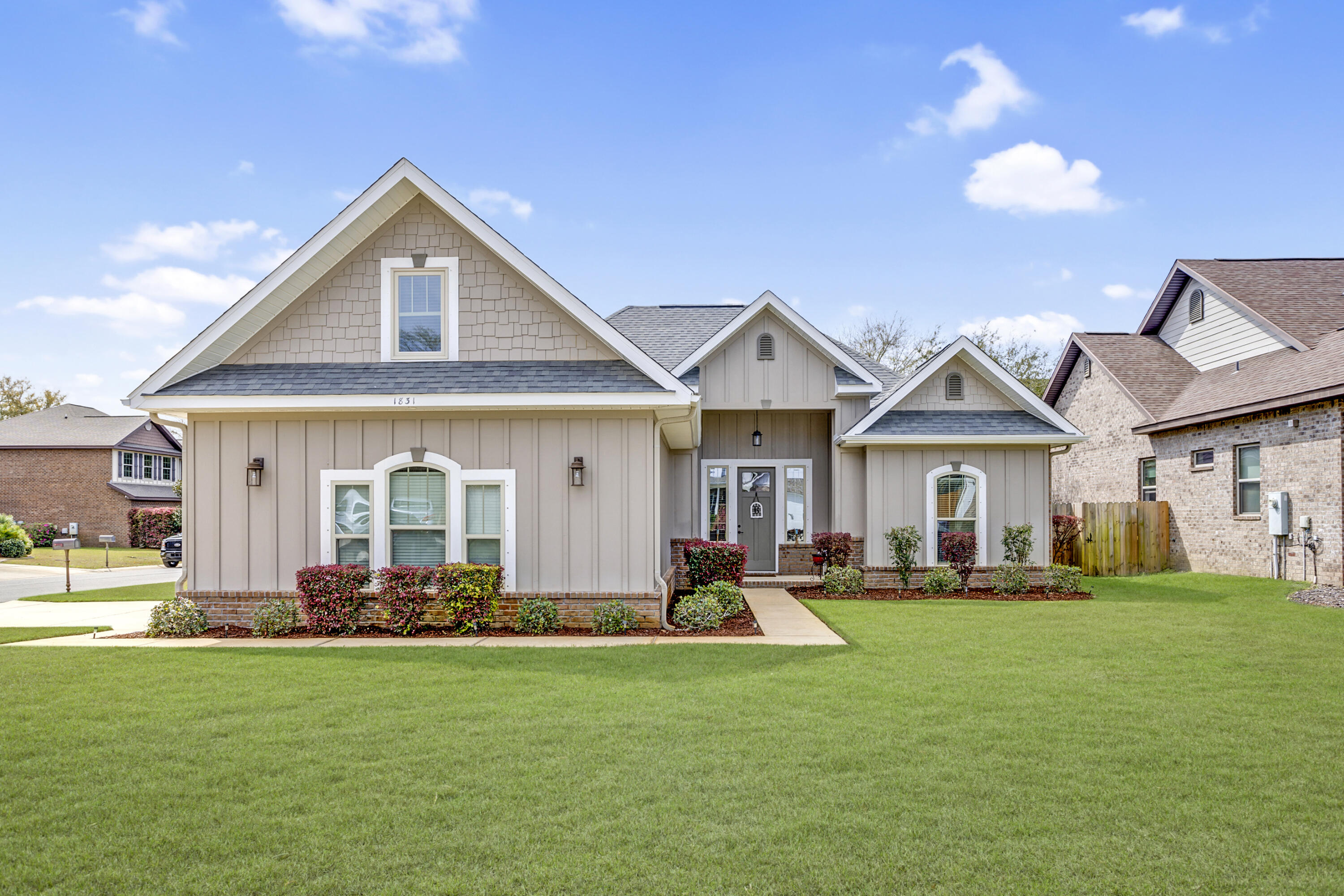 MAGNOLIA VILLAGE - Residential