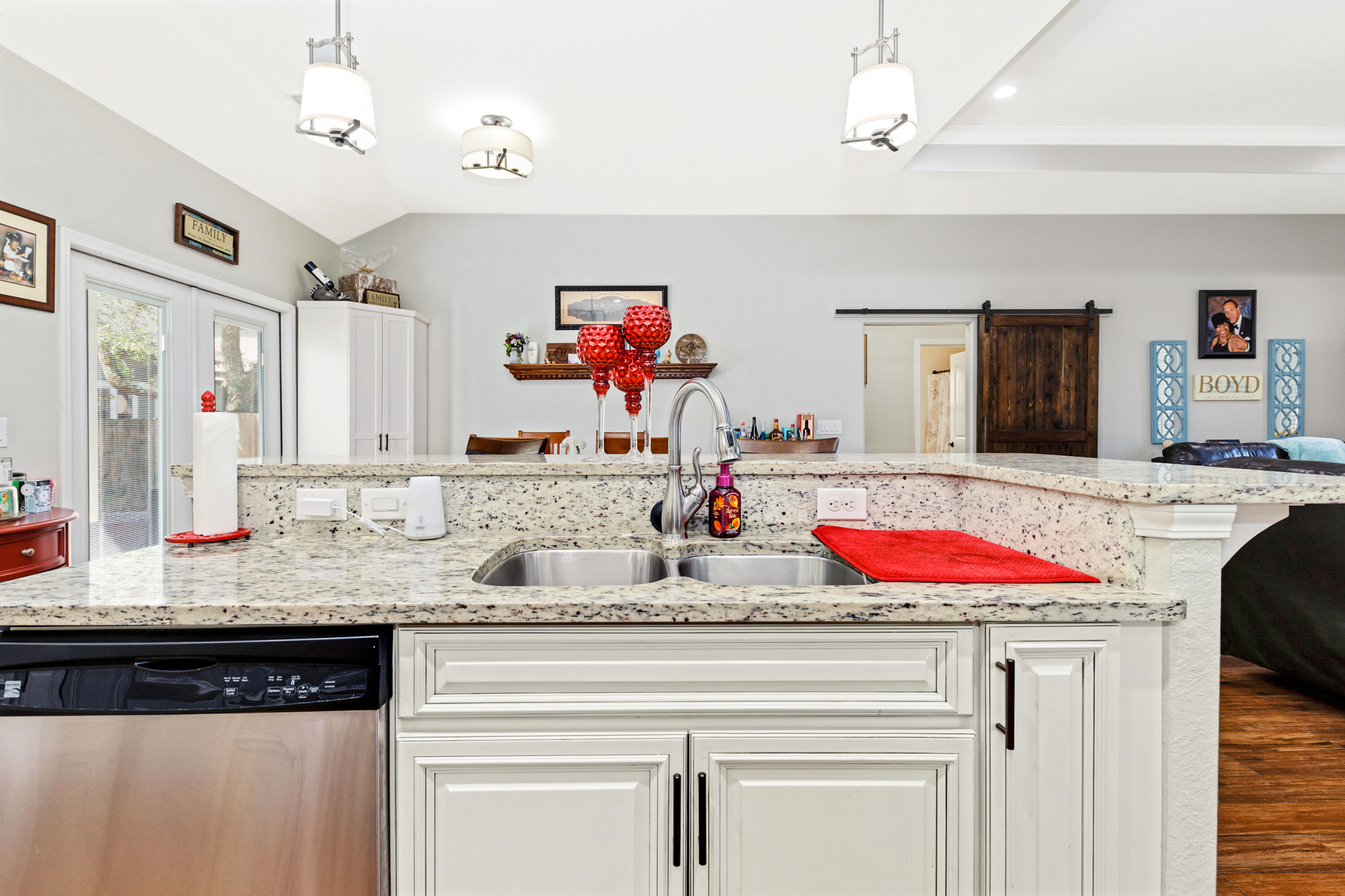 MAGNOLIA VILLAGE - Residential