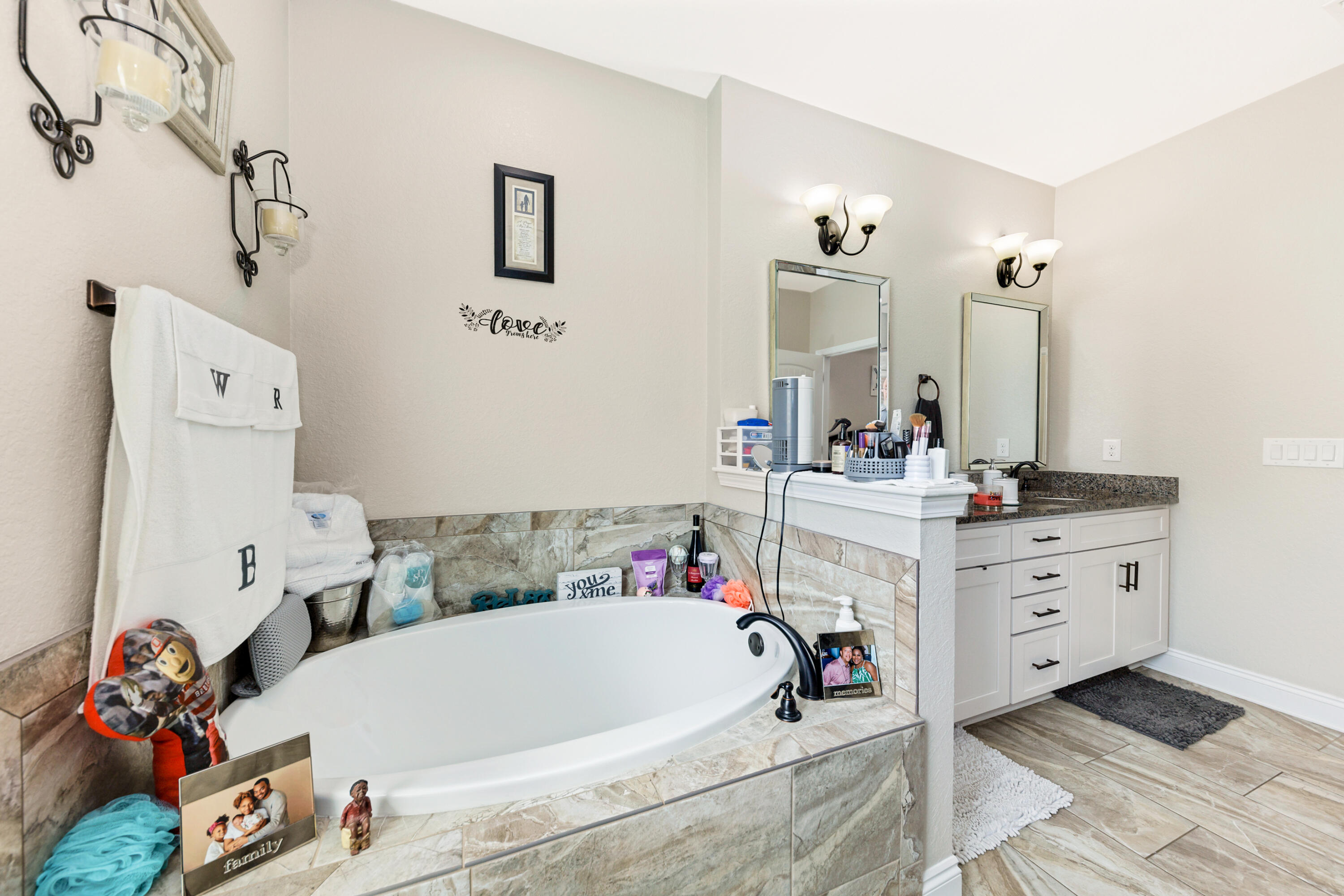 MAGNOLIA VILLAGE - Residential