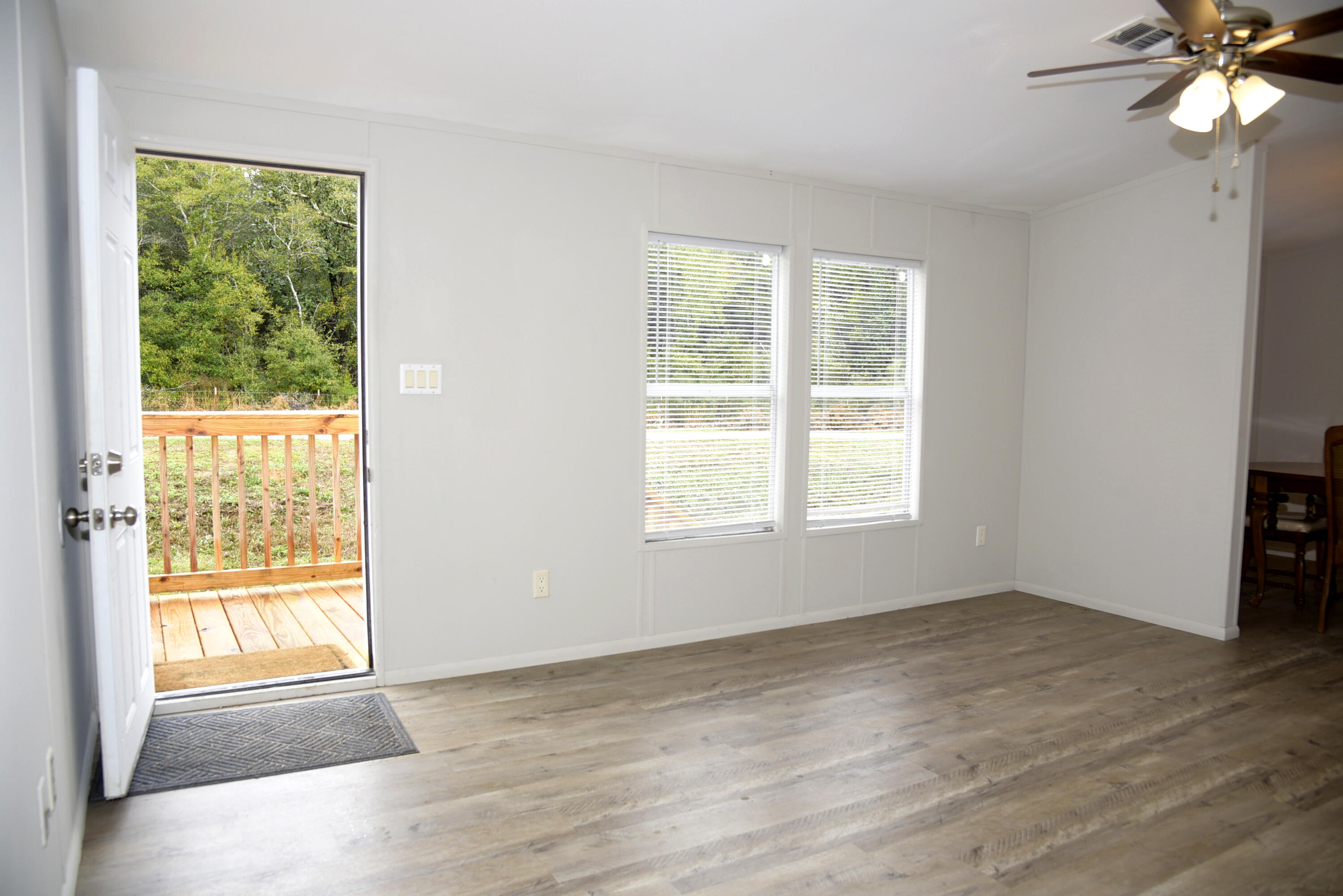 CHOCTAW 1ST ADDN - Residential Lease