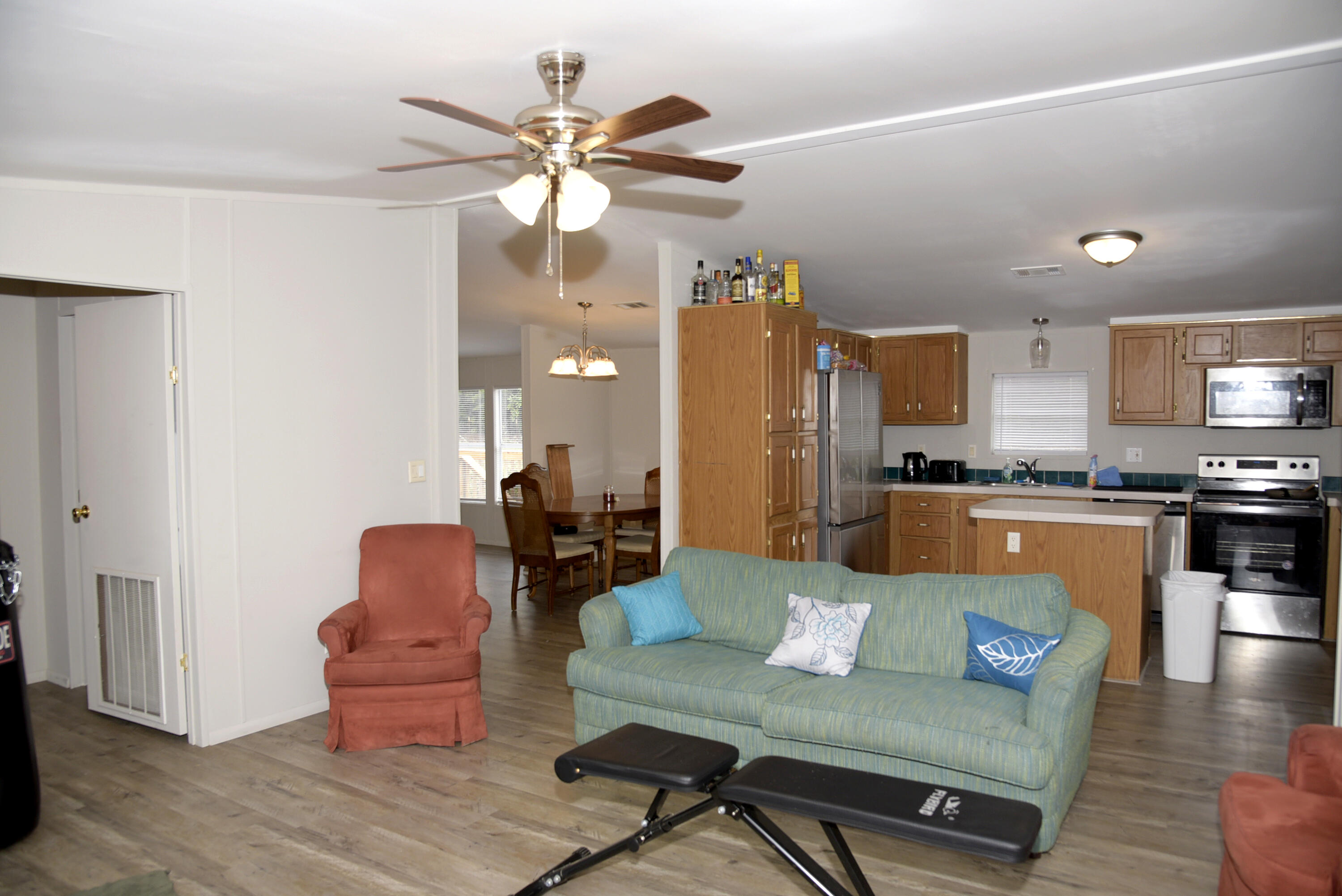 CHOCTAW 1ST ADDN - Residential Lease