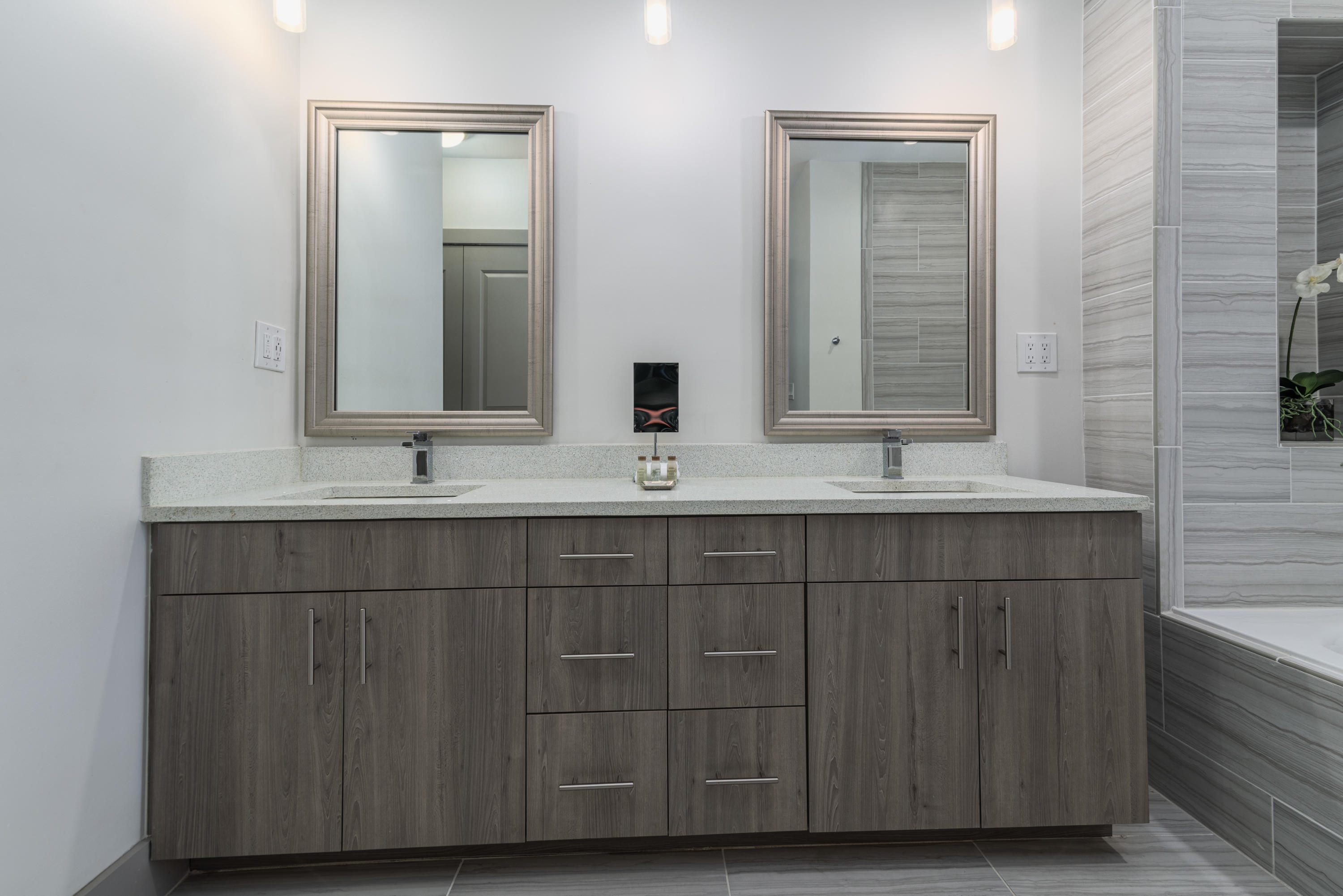 THE POINTE - Residential