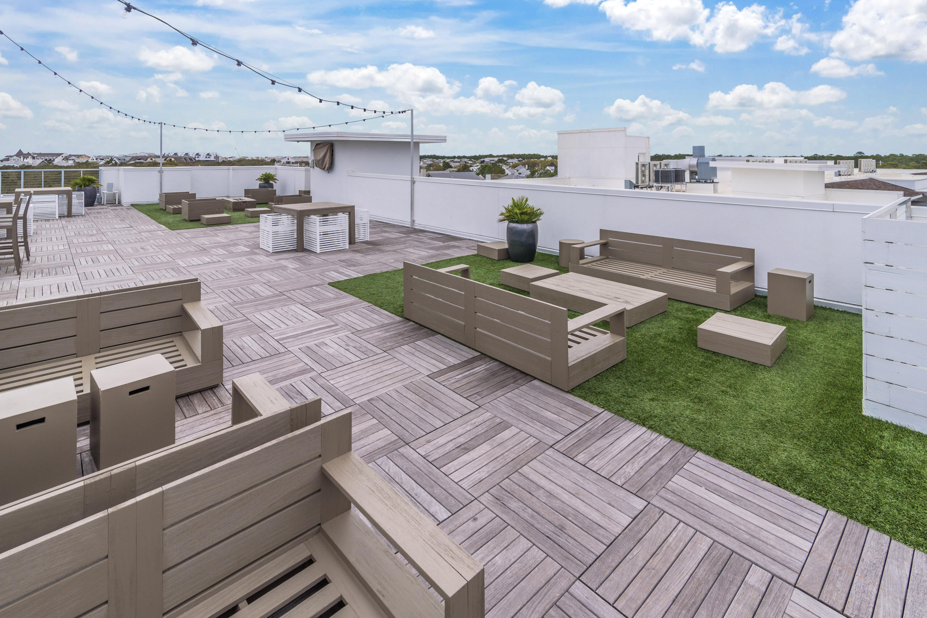 THE POINTE - Residential