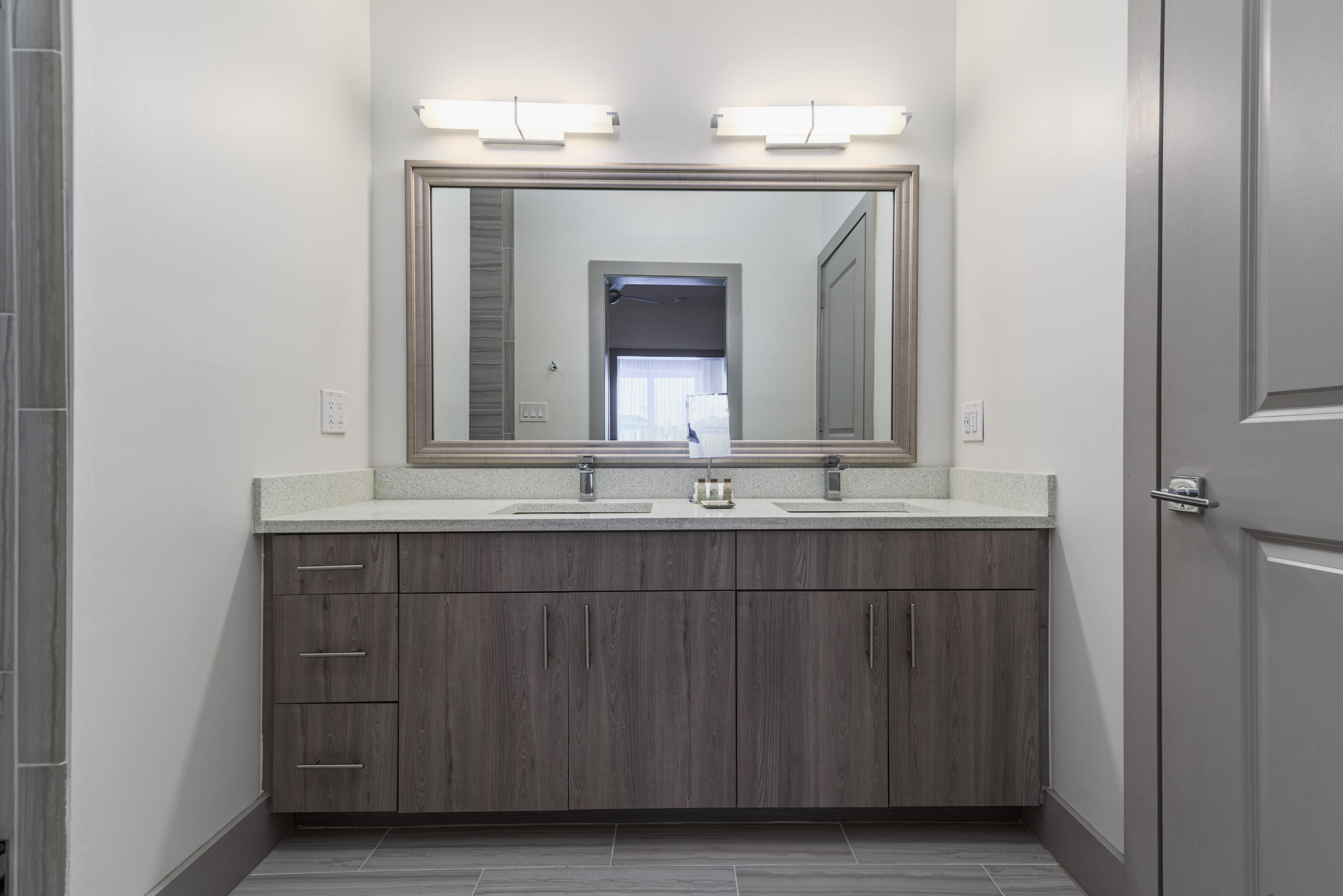 THE POINTE - Residential