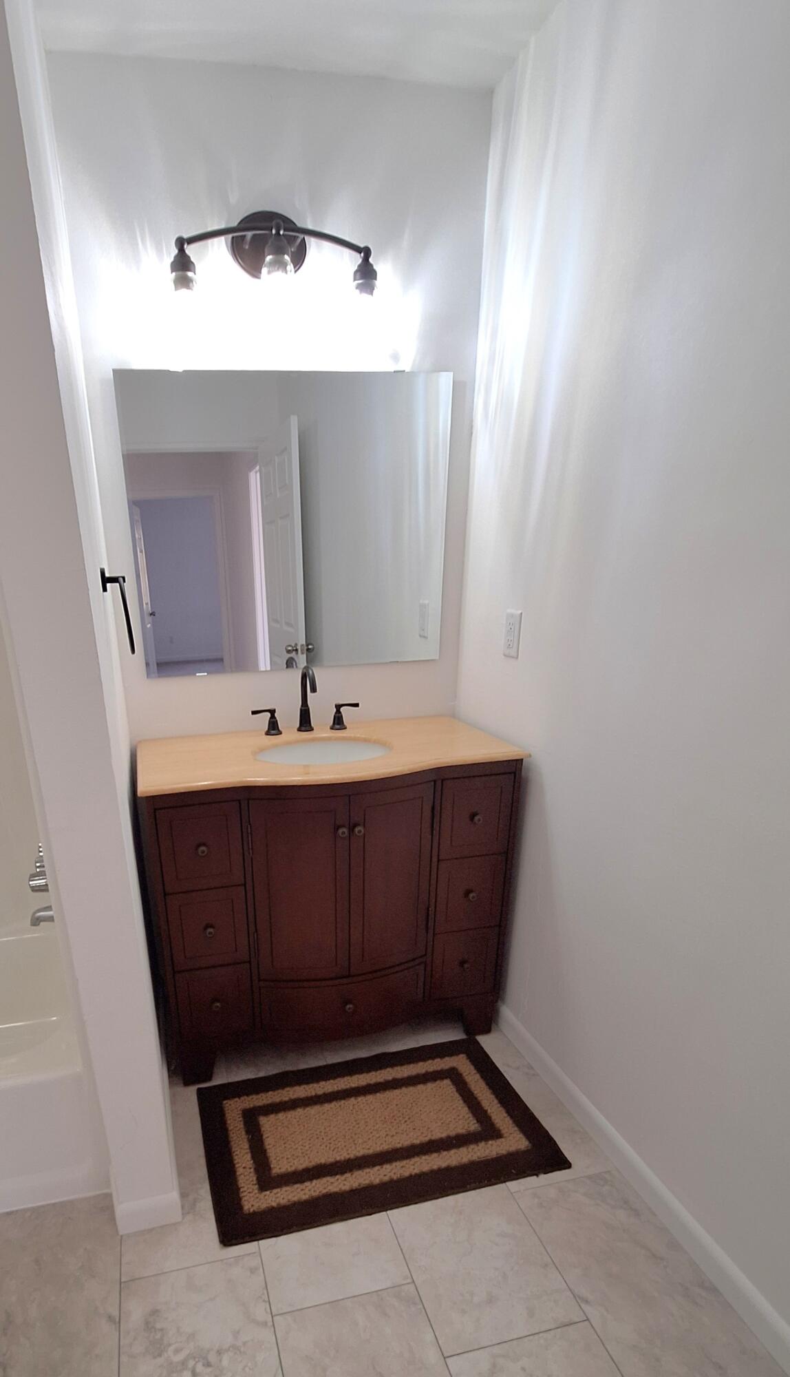 BRIDLE TRAIL ESTATES - Residential