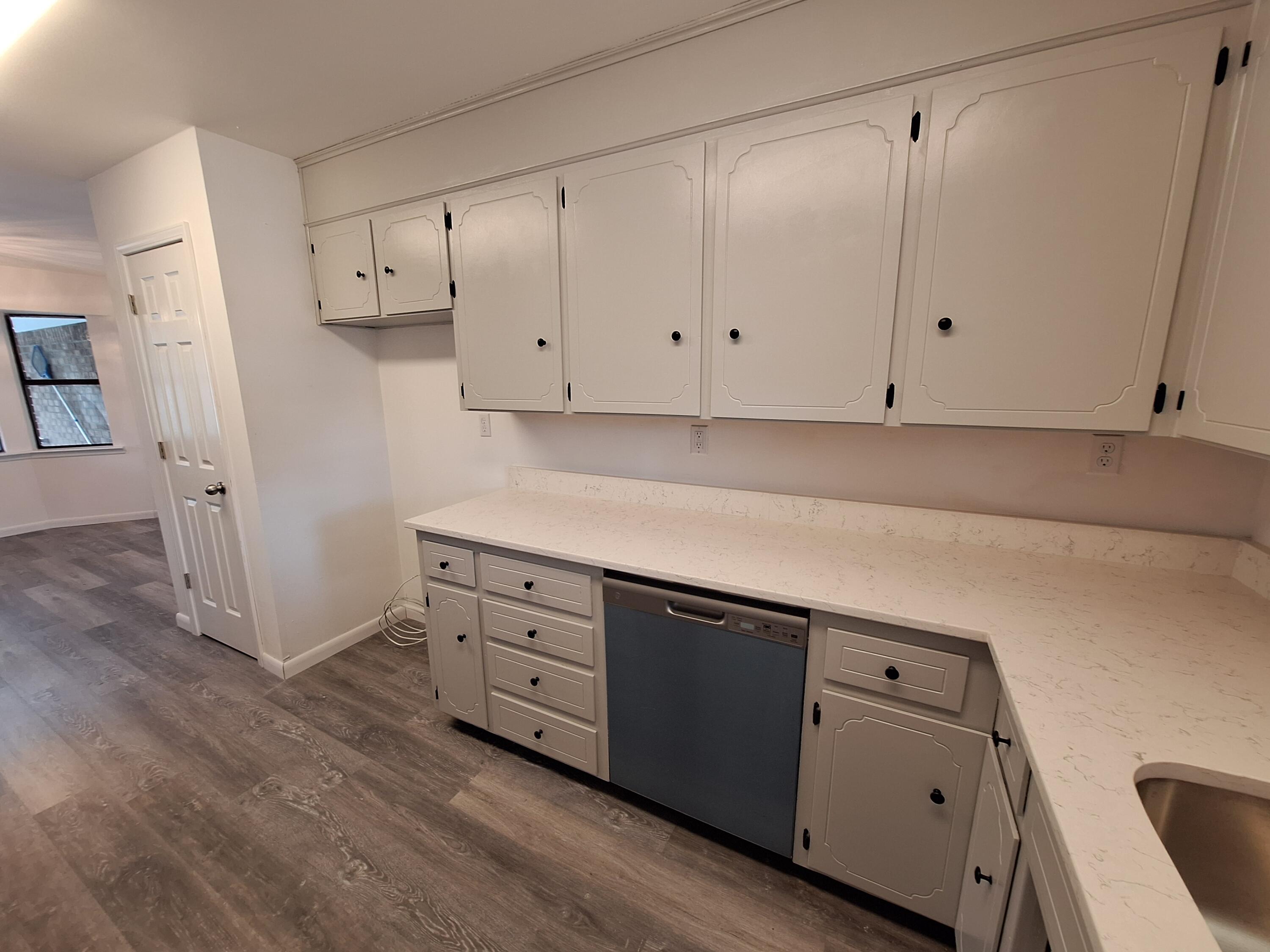 BRIDLE TRAIL ESTATES - Residential