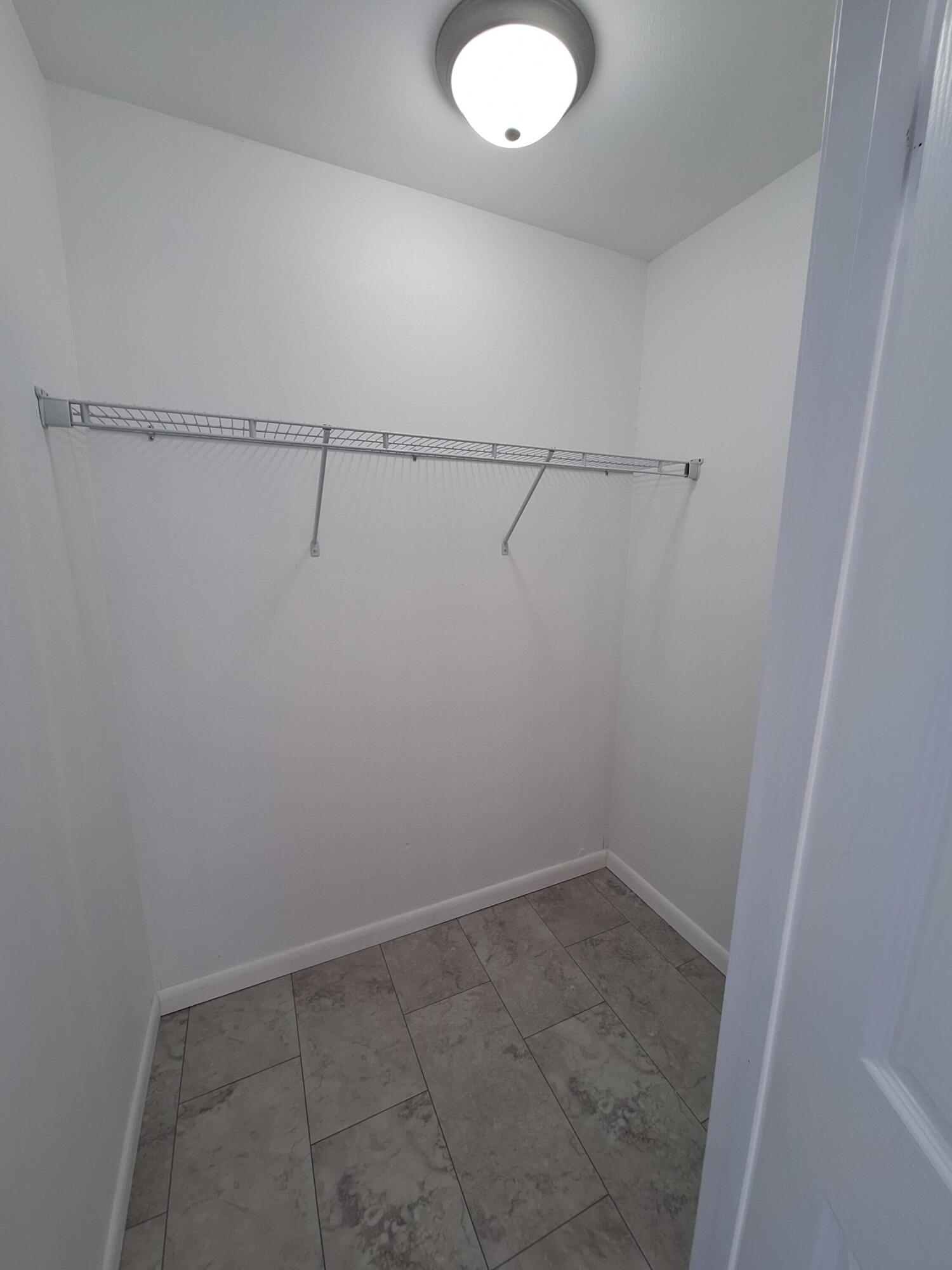 BRIDLE TRAIL ESTATES - Residential