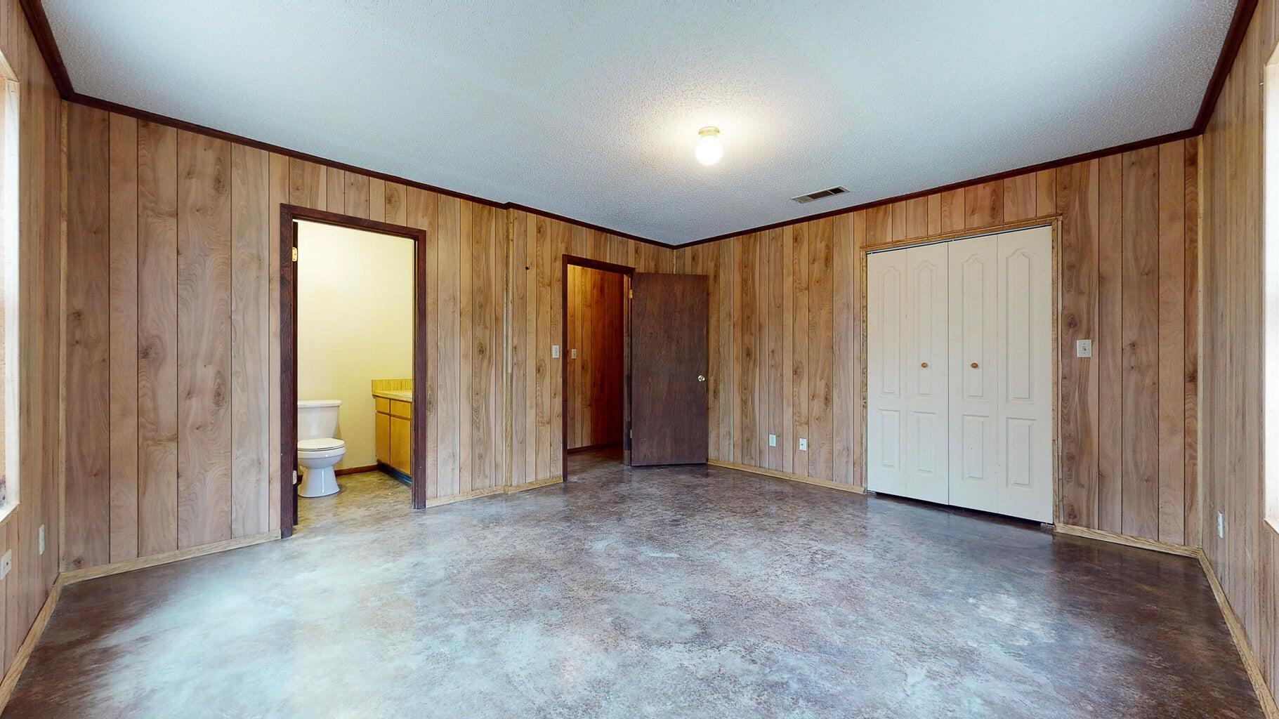 METES & BOUNDS - Residential Lease
