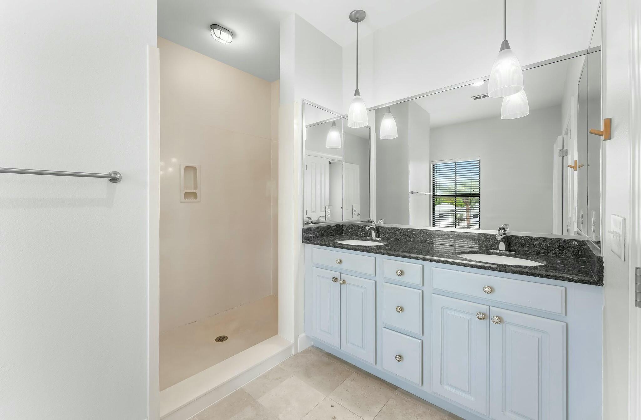 SOUTH HAVEN TOWNHOMES - Residential