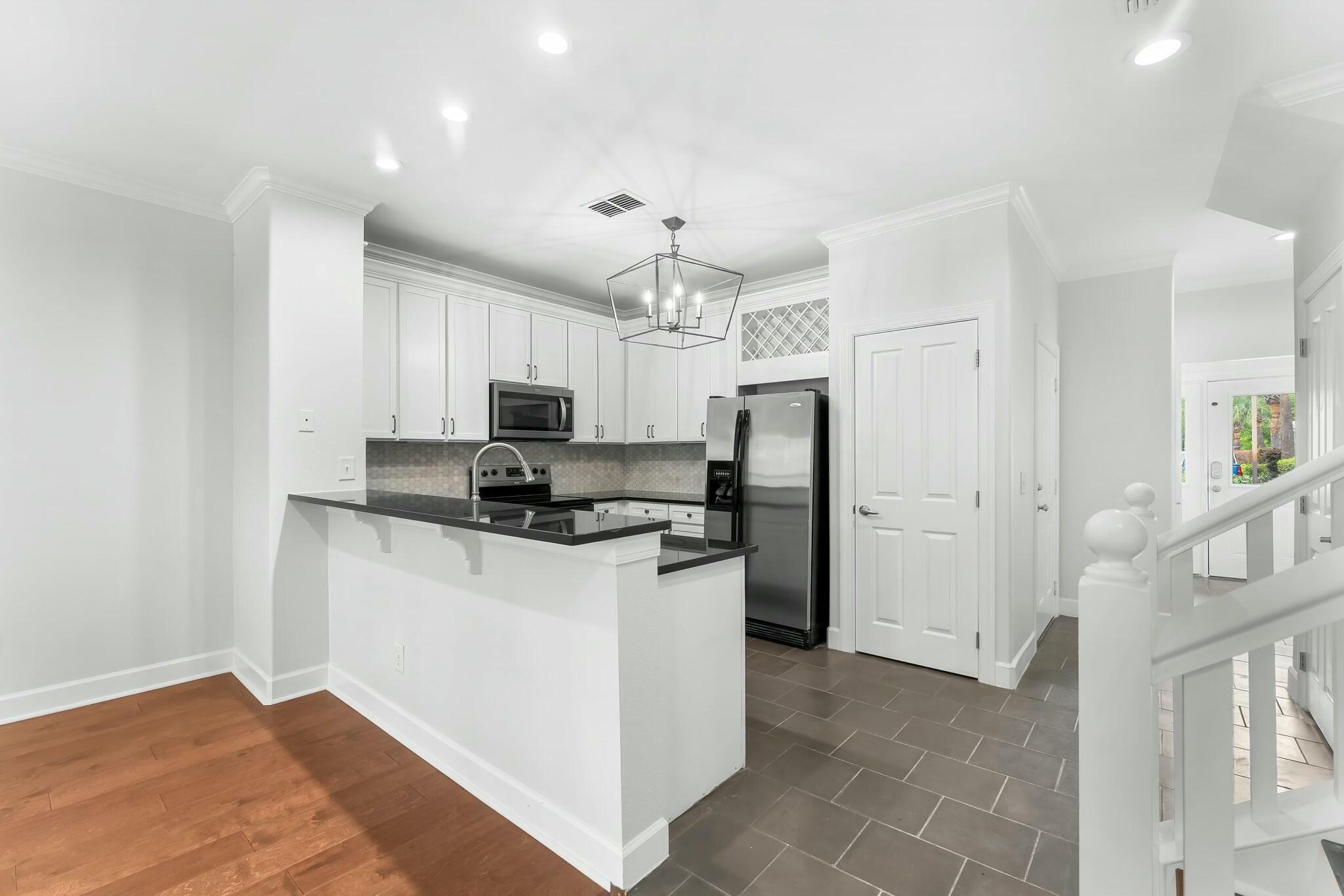 SOUTH HAVEN TOWNHOMES - Residential