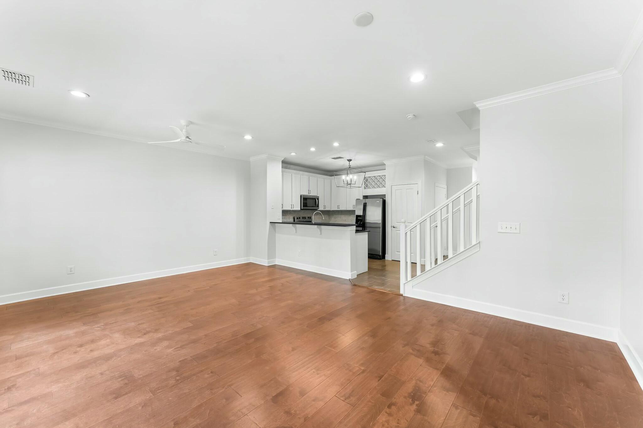 SOUTH HAVEN TOWNHOMES - Residential