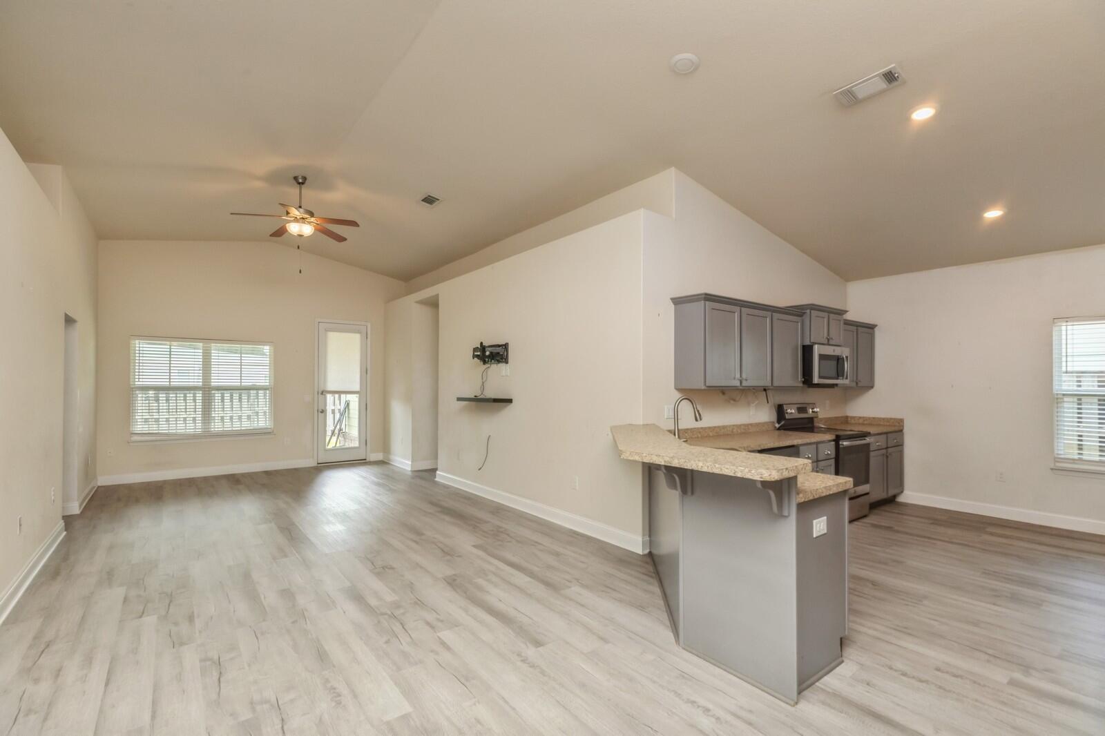 Lafayette Creek Landing - Residential