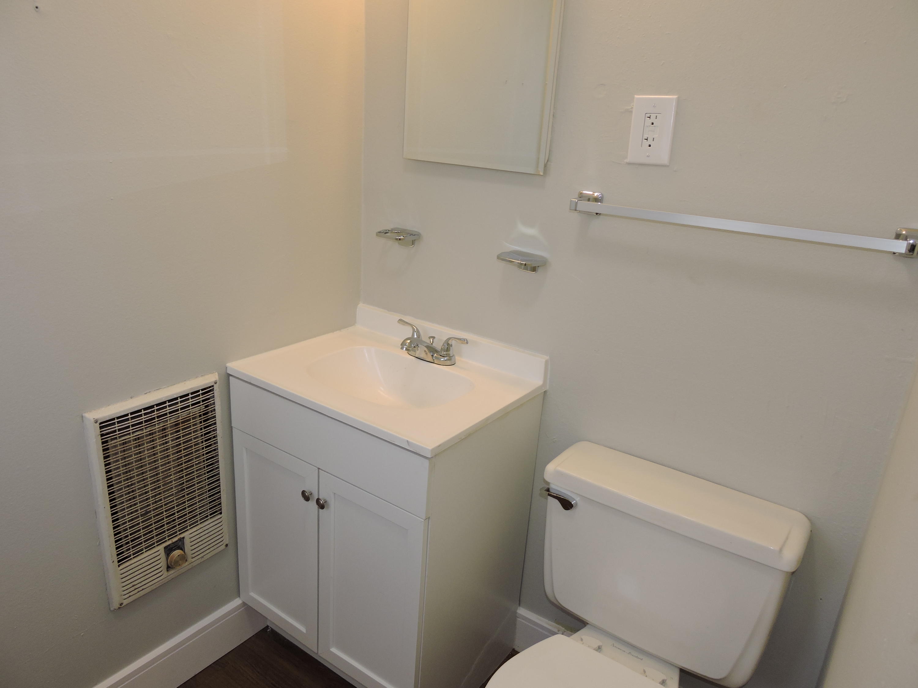 CRESTVIEW - Residential Lease