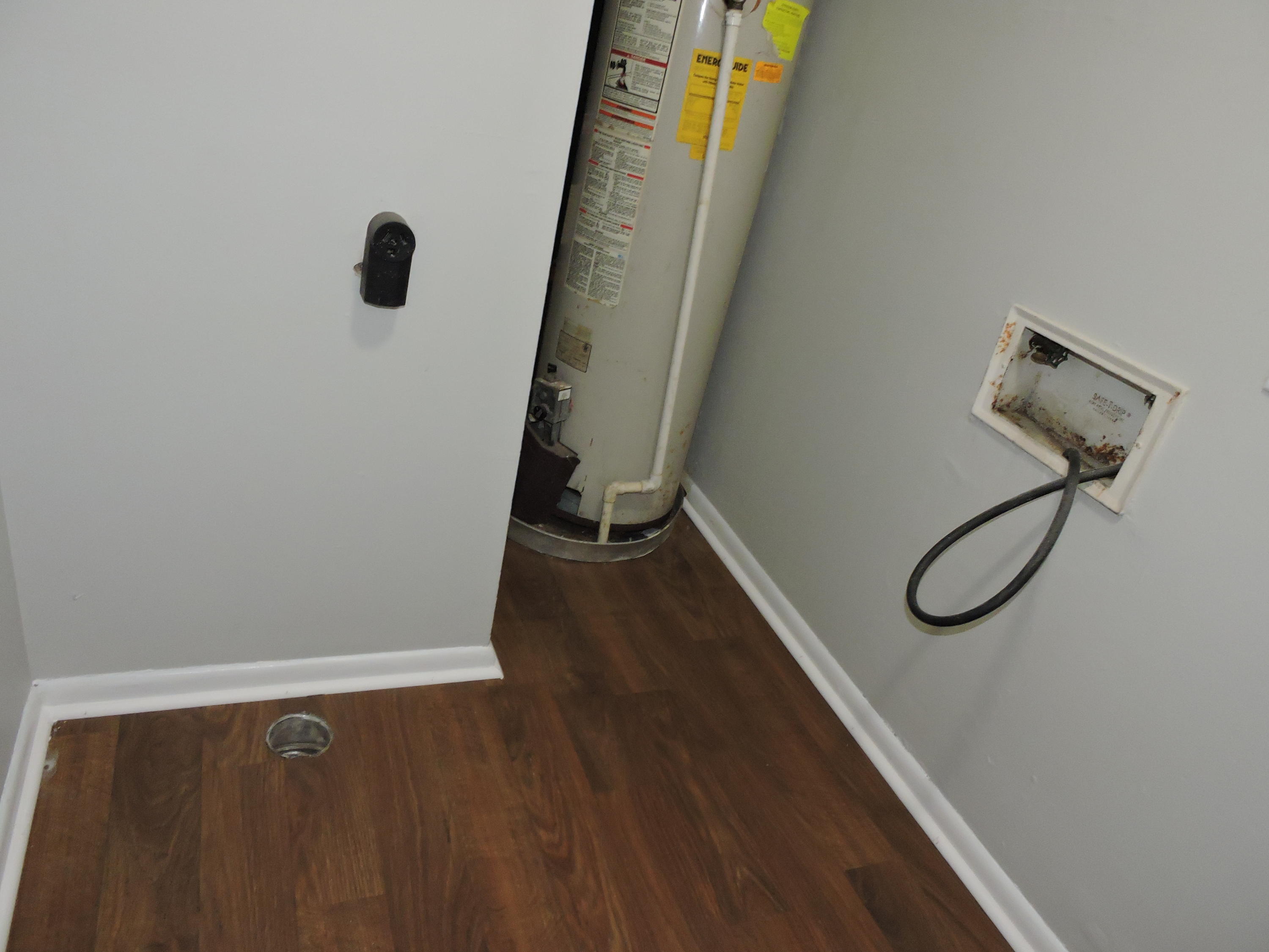 CRESTVIEW - Residential Lease