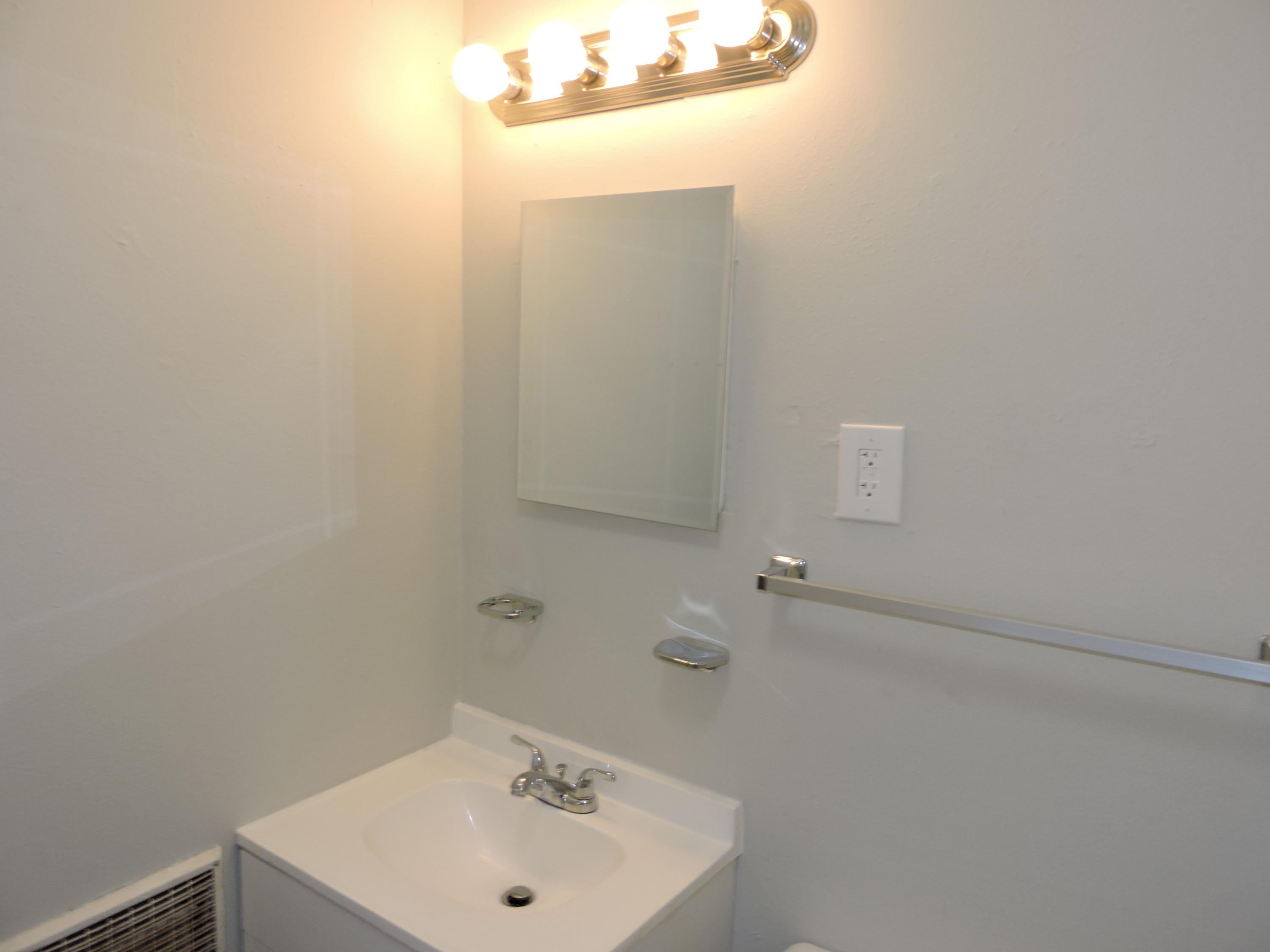 CRESTVIEW - Residential Lease