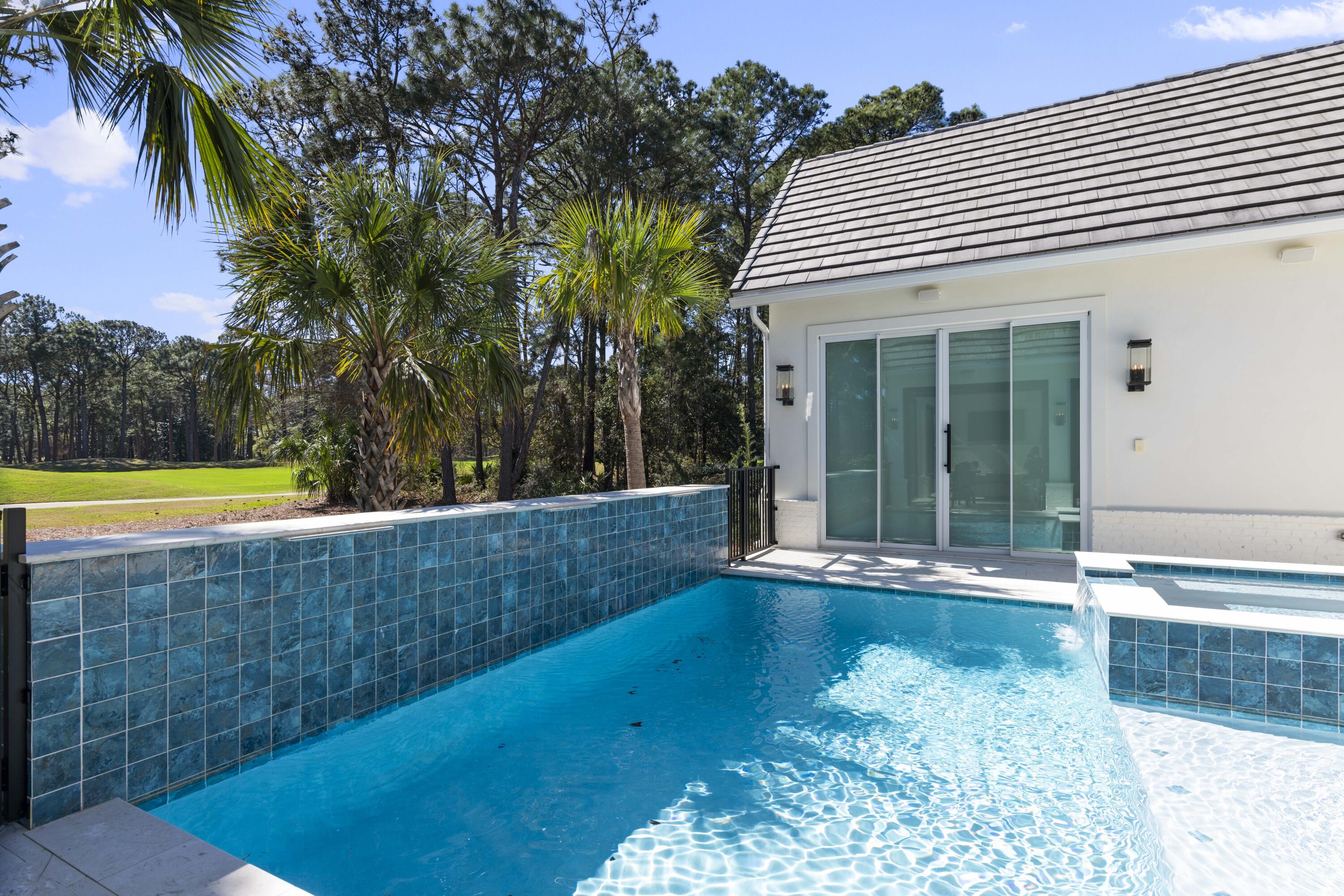 BURNT PINE - Residential