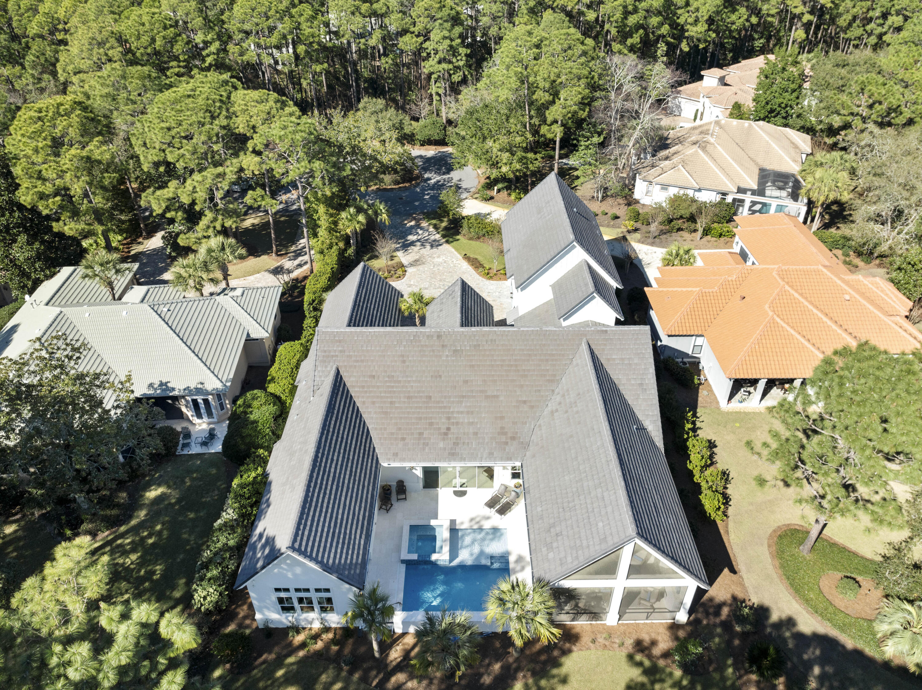 BURNT PINE - Residential
