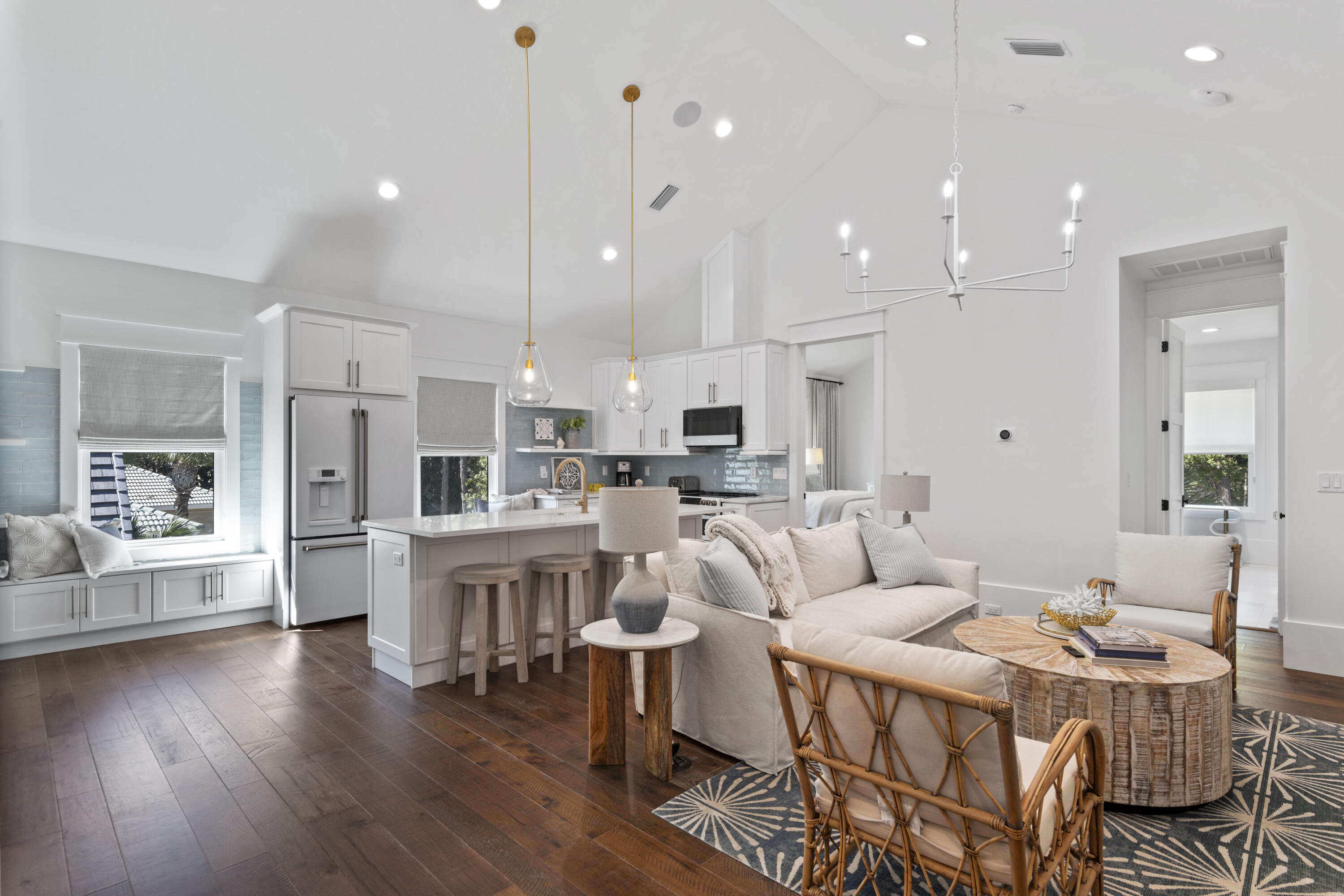 BURNT PINE - Residential