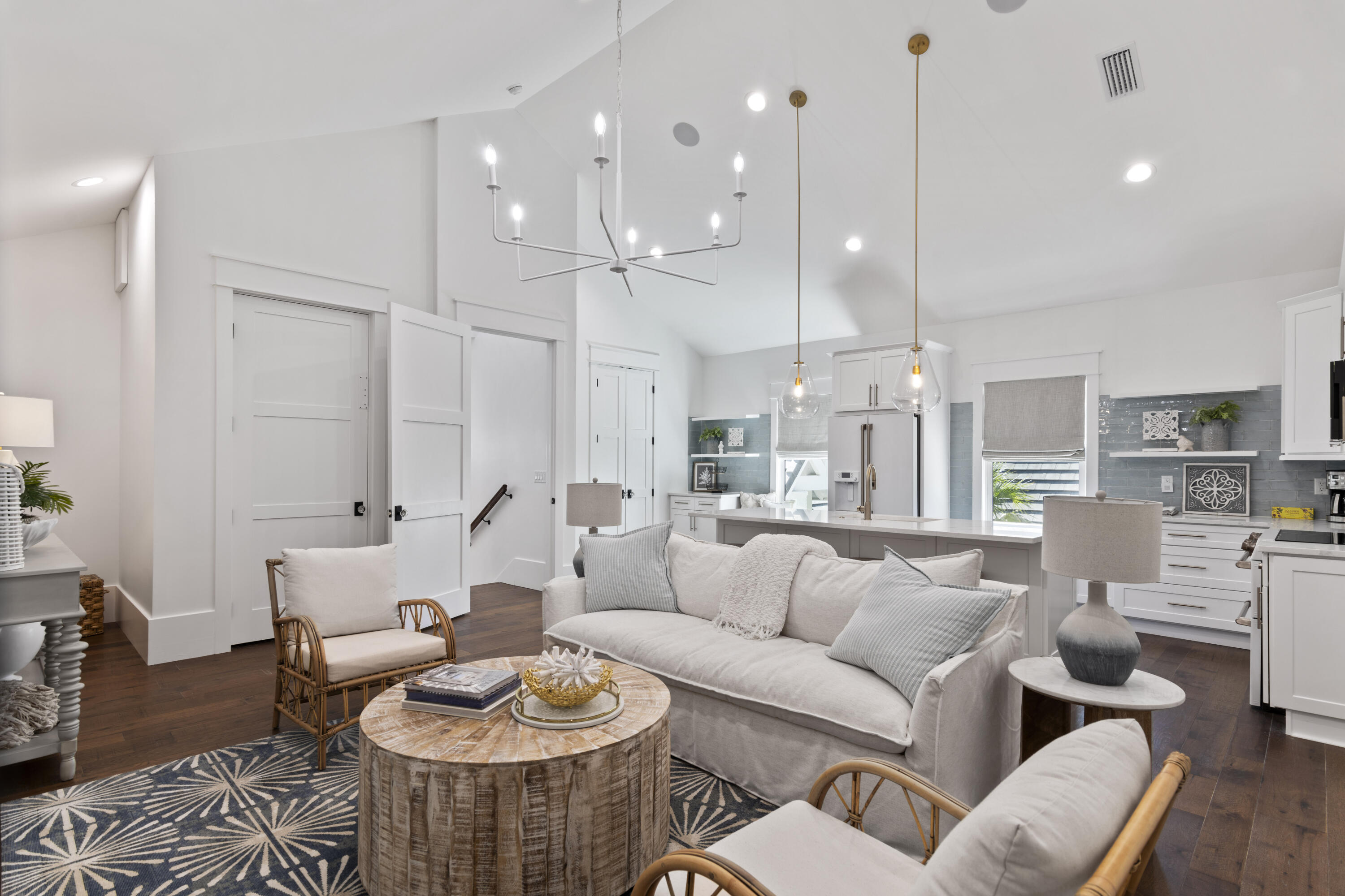 BURNT PINE - Residential