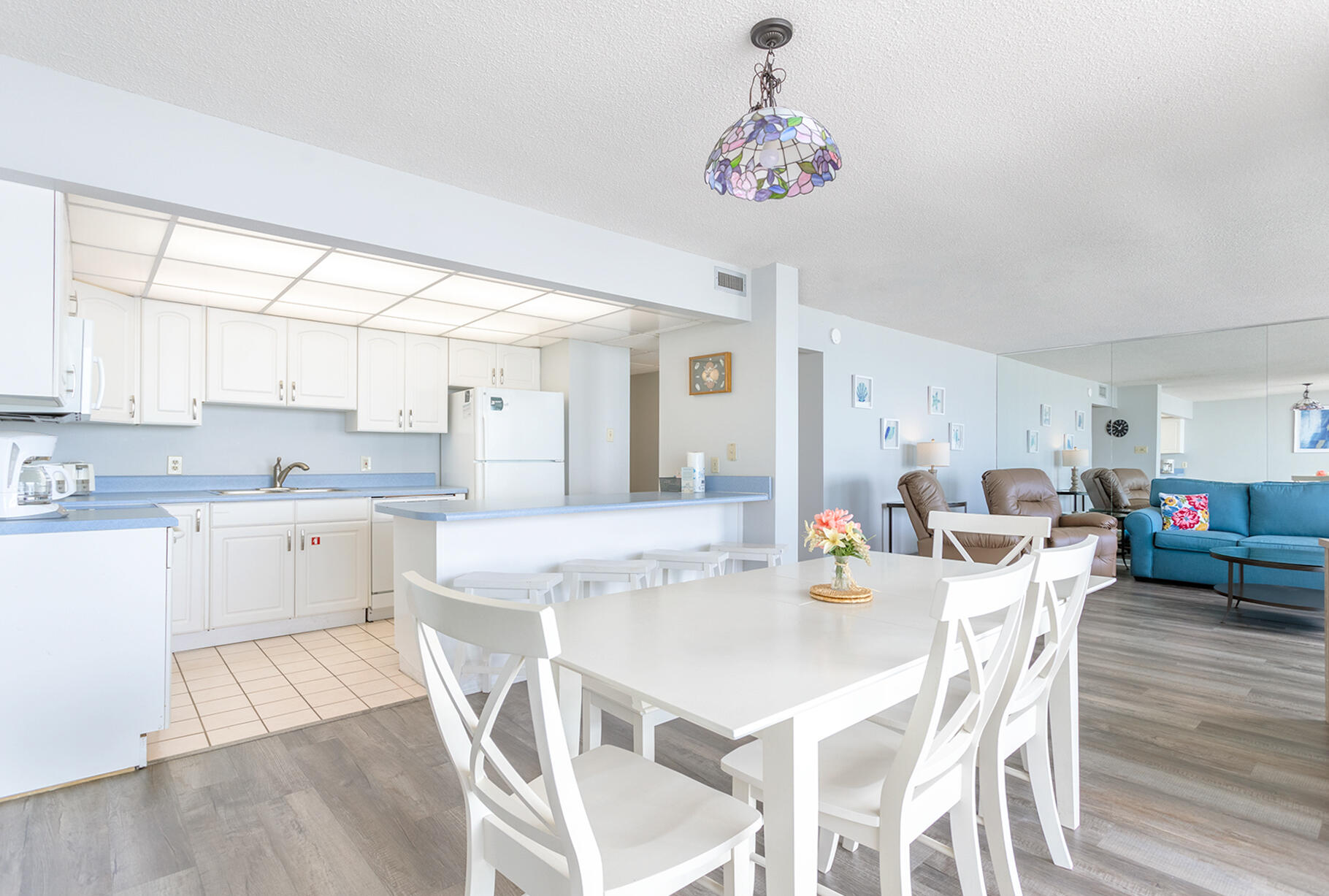 LEEWARD/WINDWARD CONDO - Residential