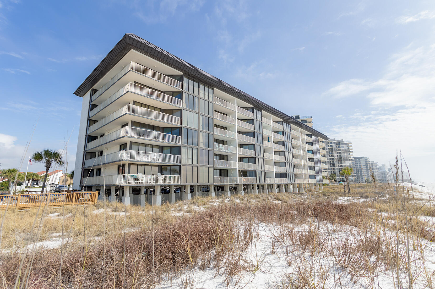 LEEWARD/WINDWARD CONDO - Residential