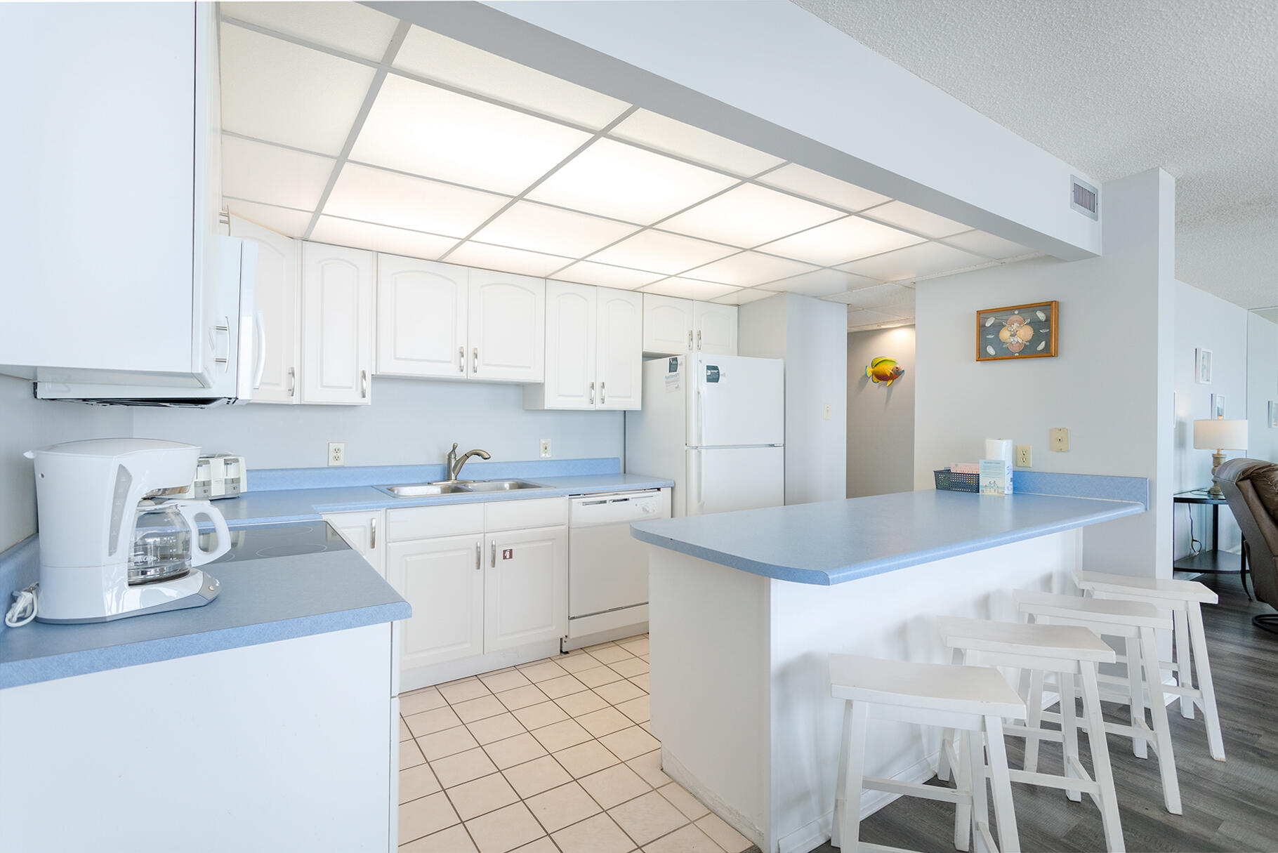 LEEWARD/WINDWARD CONDO - Residential
